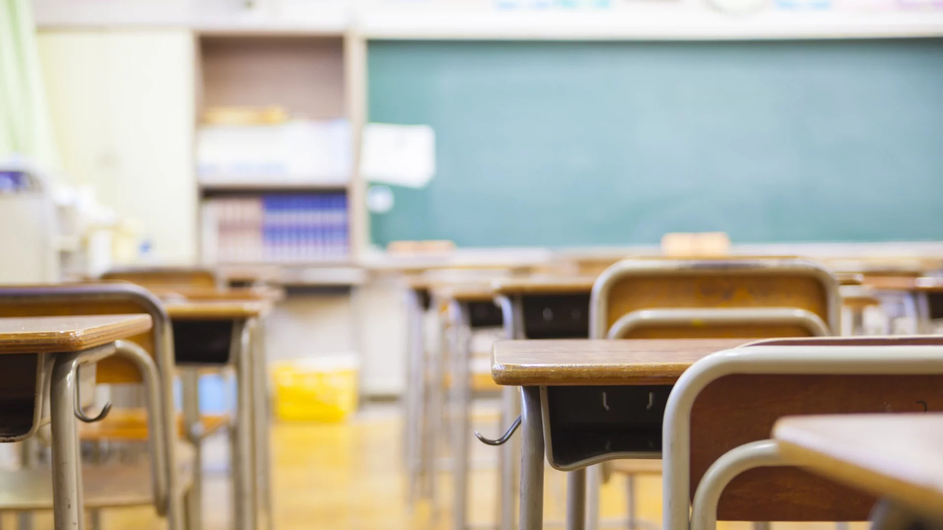 Без вина виновен: Частно училище прекрати договора на своя ученичка, защото родителите не си мълчат