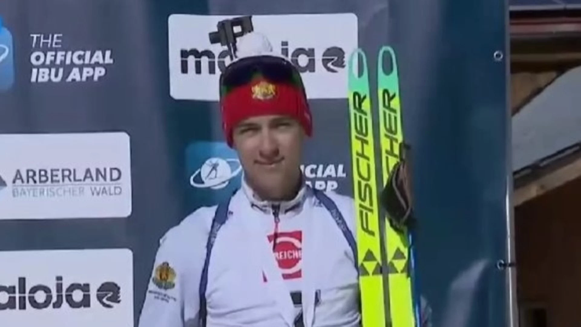 Страхотен Георги Джоргов спечели титлата в масовия старт на Световното по биатлон