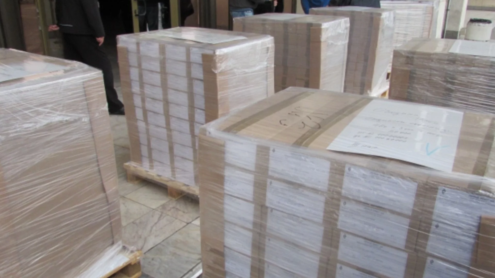 Не си сплескал кашона преди да го изхвърли: Глобиха мъж със 150 евро