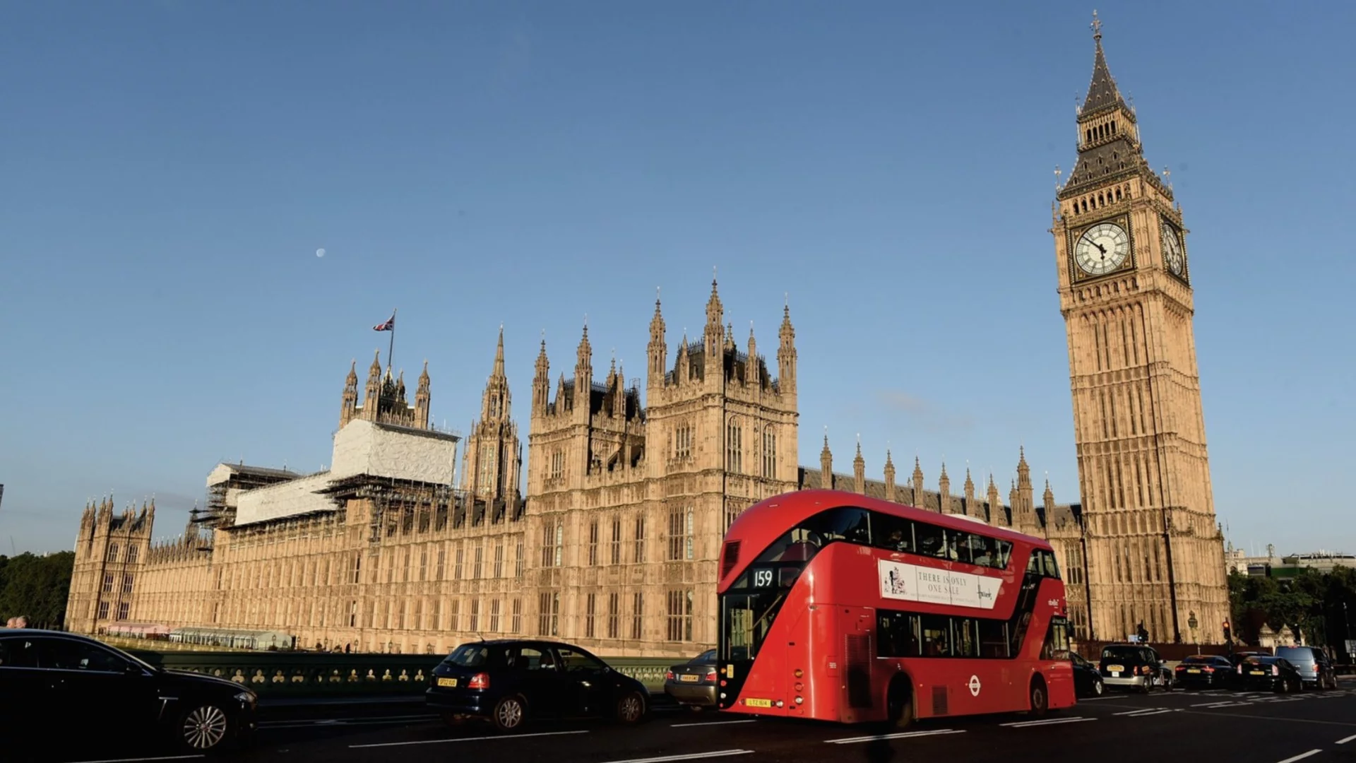 Великобритания не иска мигранти, ще им плаща да се махнат