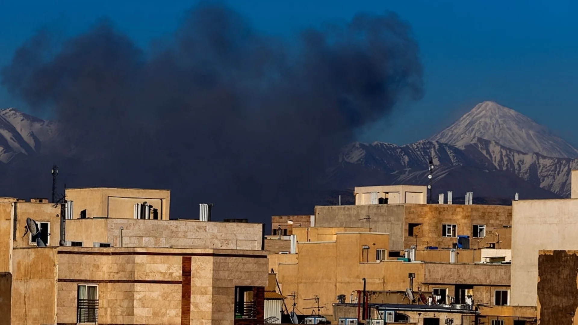 "Иран иска да ни унищожи": Посланикът на Израел у нас притеснен от ядрена бомба и ракети с дълъг обсег