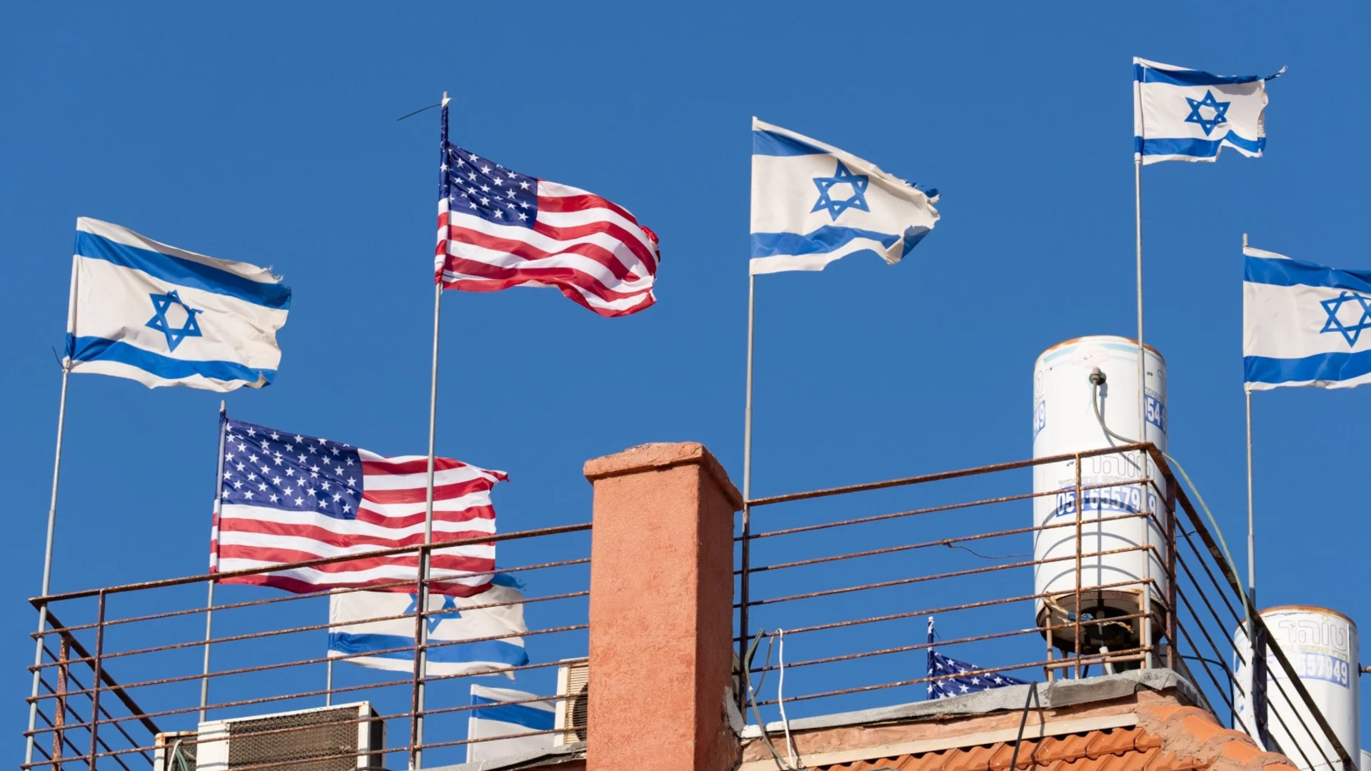 САЩ продават 12 000 бомби на Израел