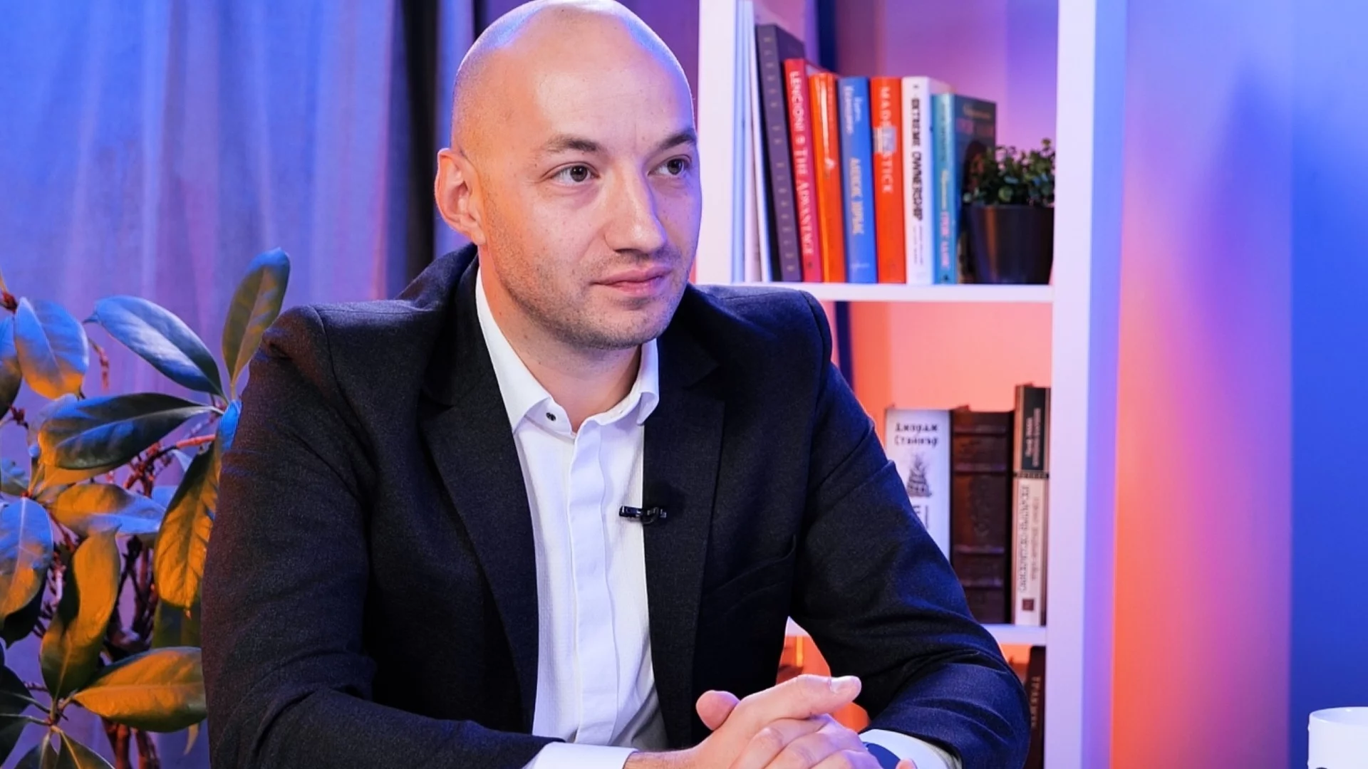 Димитър Ганев: Радев ще остане дистанциран в кампанията