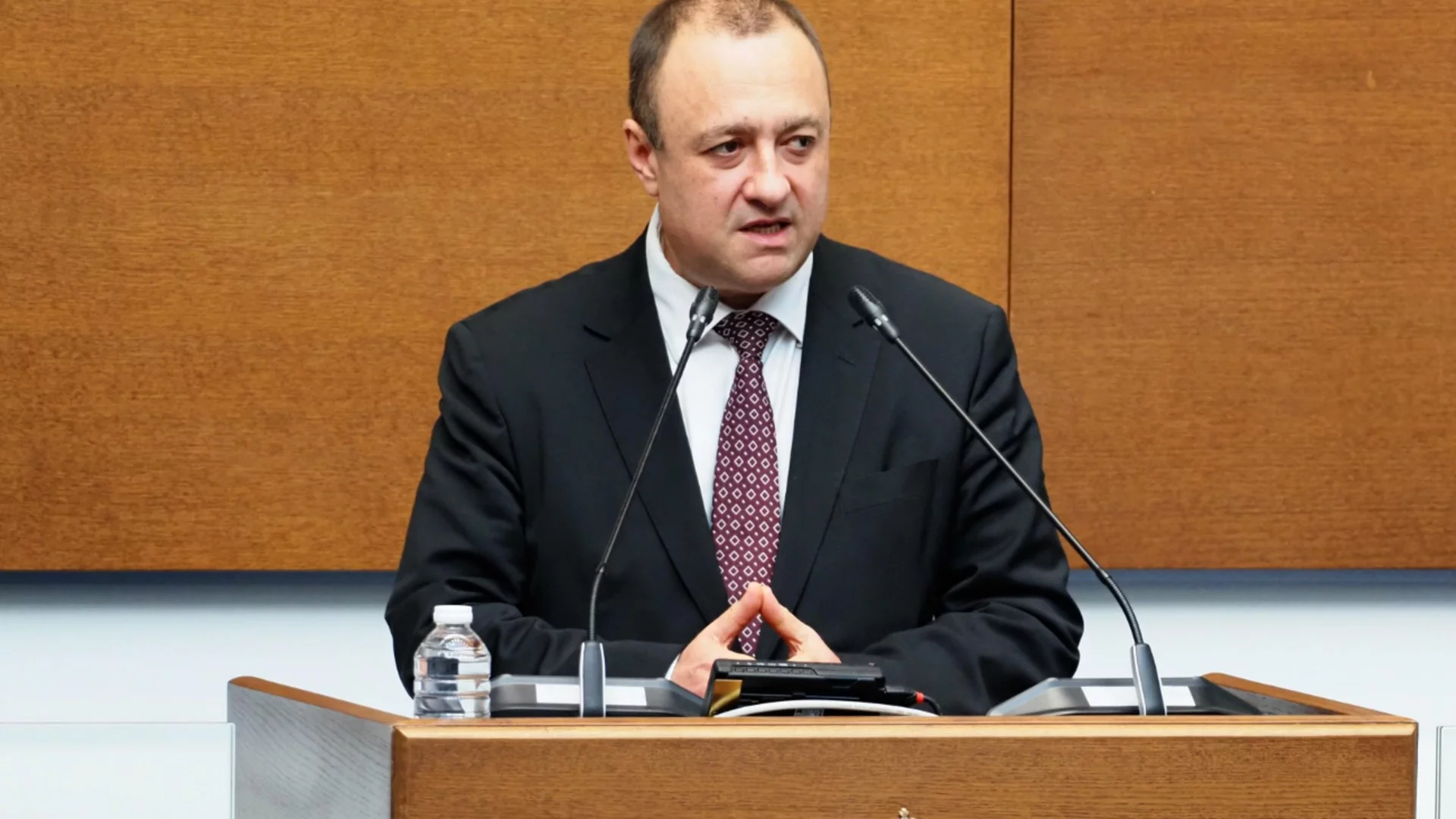 Истината за 1.1 милиарда евро: Иванов предупреди, че пътищата ще останат без ремонт