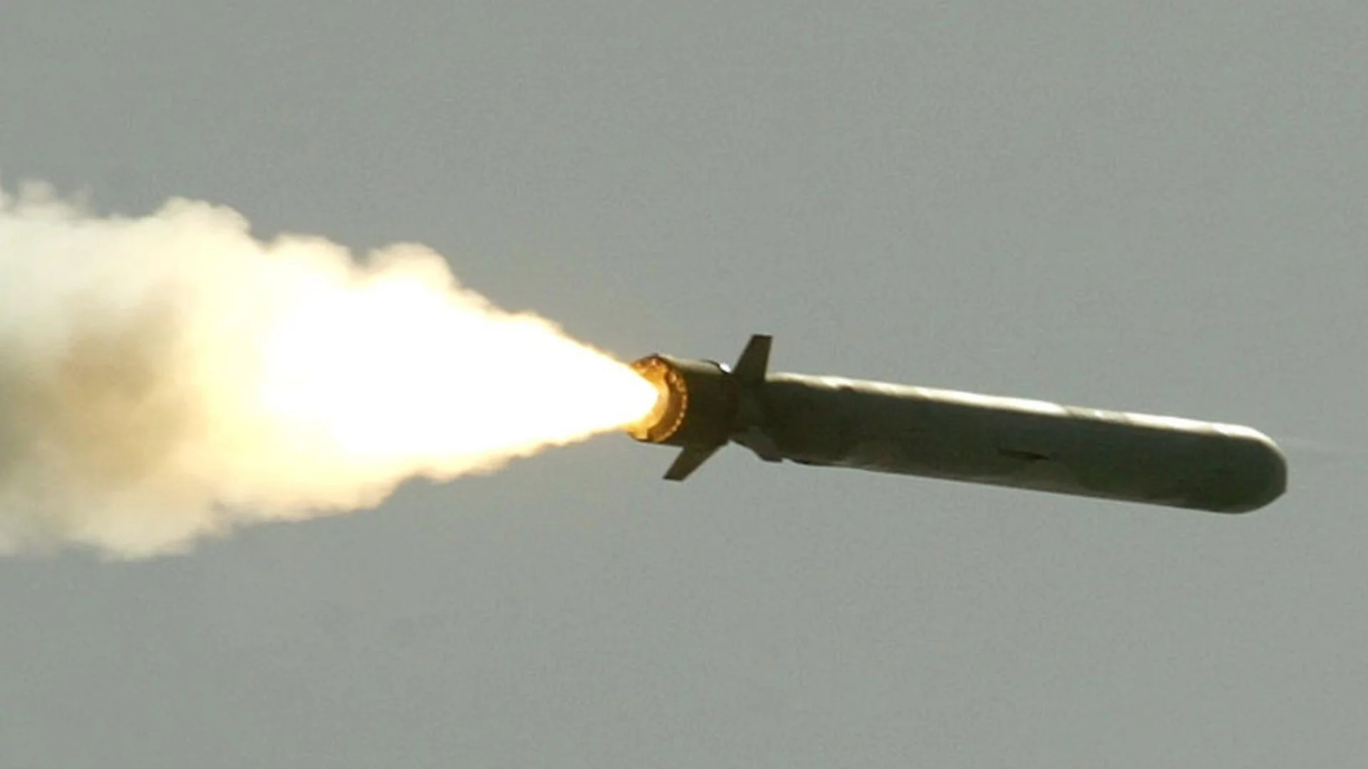 Геолокализация подсказва, че Тръмп лъже: Ракета "Томахоук" взривява обект точно до девическото училище в Минаб (ВИДЕО)