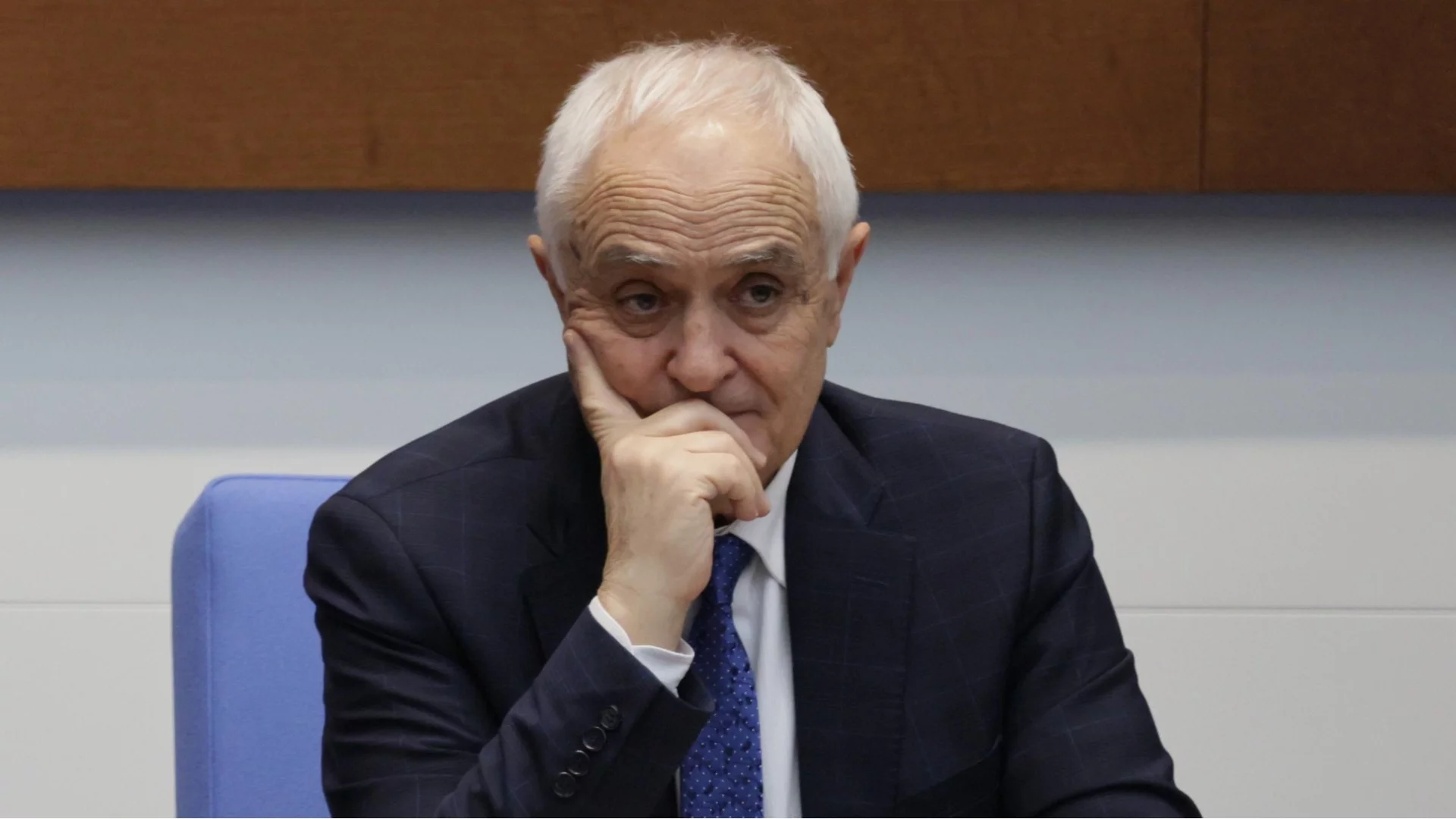 Атанас Запрянов: България не подкрепя логистично САЩ за операцията в Иран