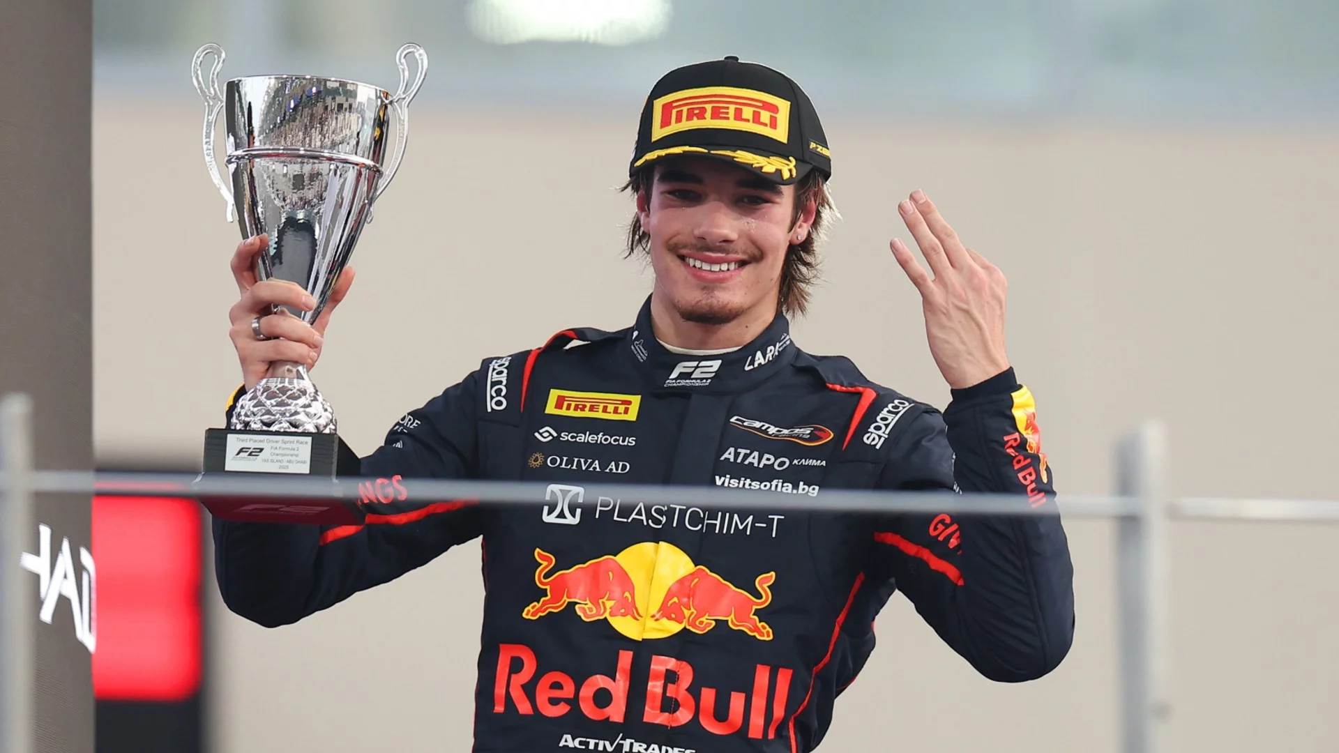 Велико! Никола Цолов постигна историческа първа победа във Формула 2!