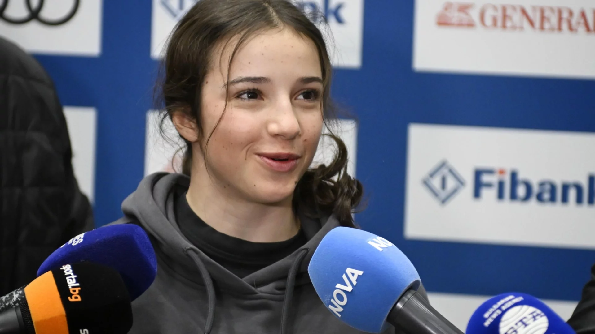 Малена вече диша без подаване на кислород