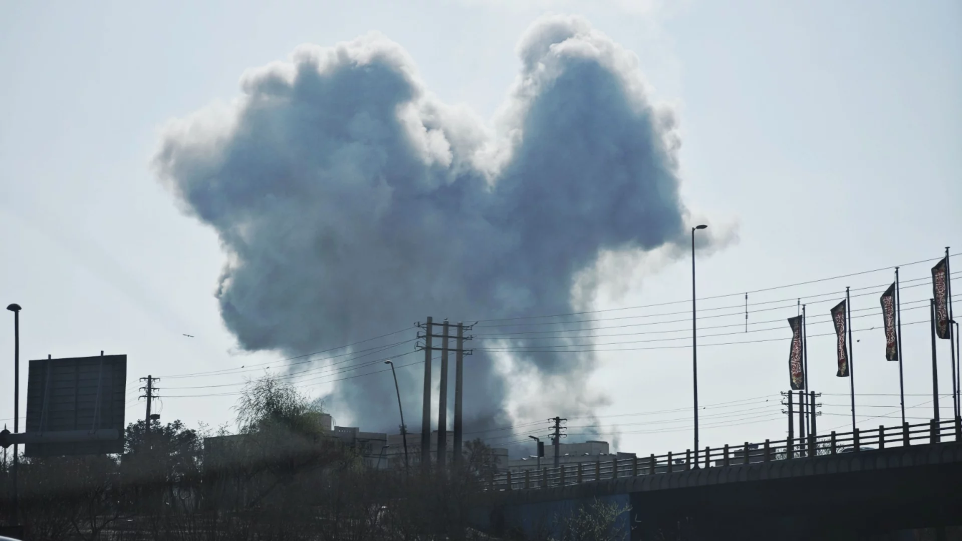 САЩ и Израел подпалиха Техеран, Иран отвърна с удари в Бахрейн и Кувейт (ВИДЕО)