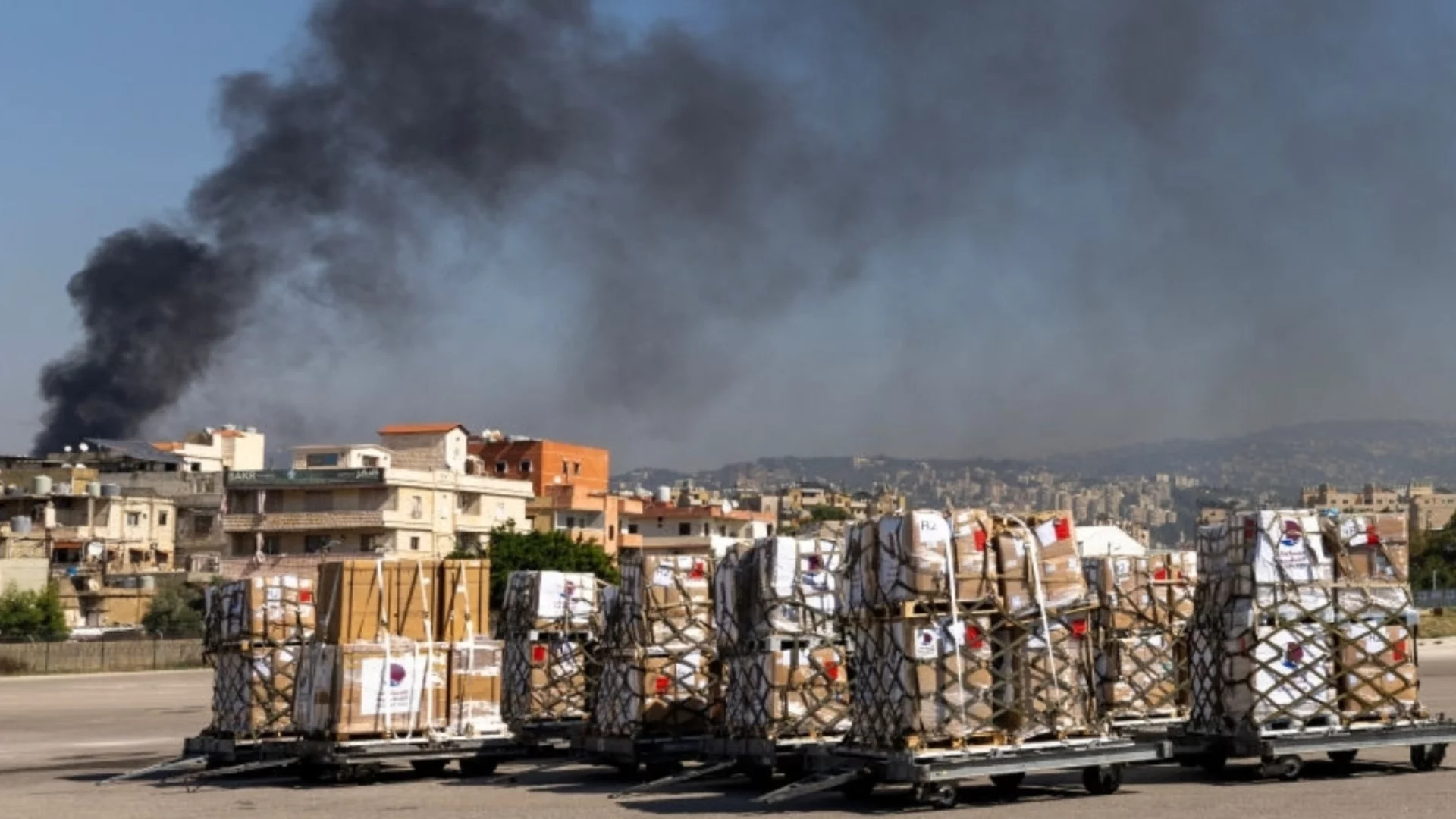 Жестока бомбардировка: Израел срина с бомби руски културен център (ВИДЕО)