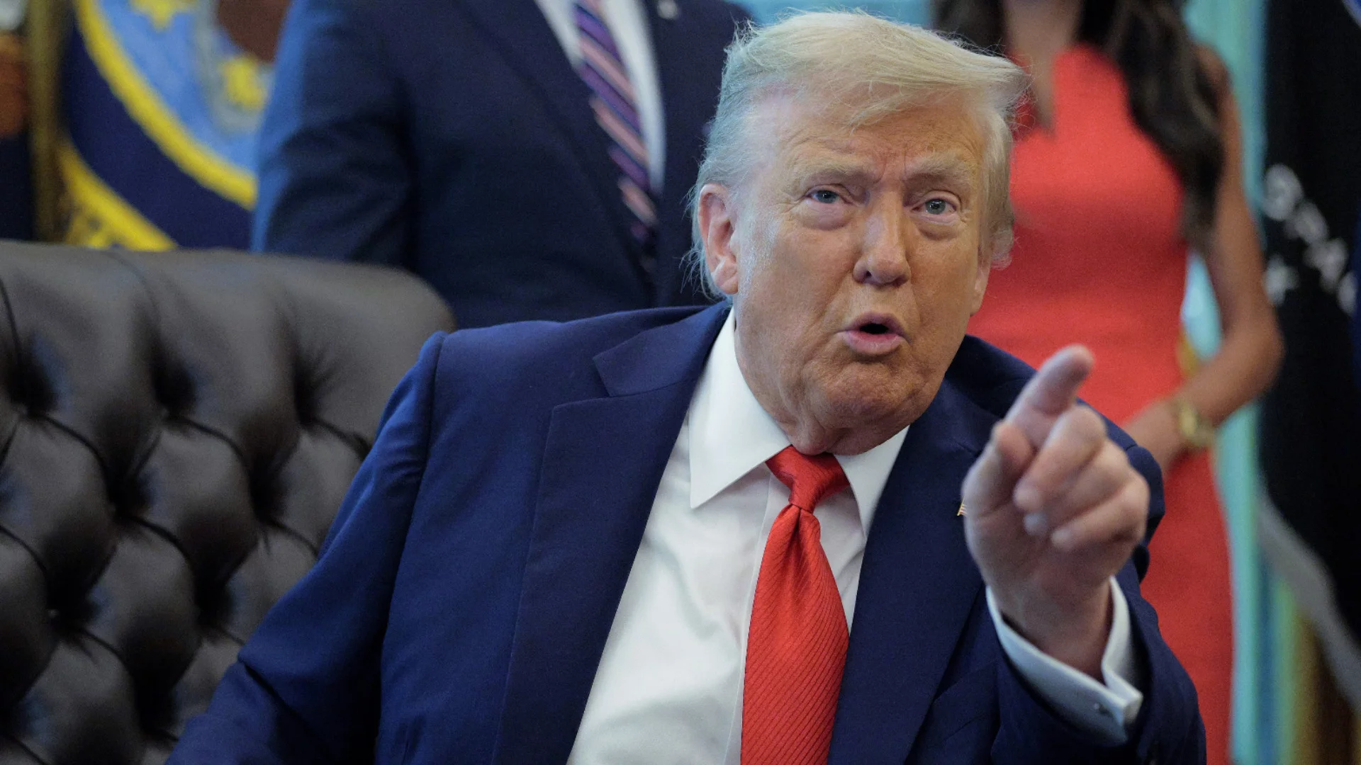 С война, без война: Тръмп гледа към нова цел - Куба. Тя и без това карала на изпарения (ВИДЕО)