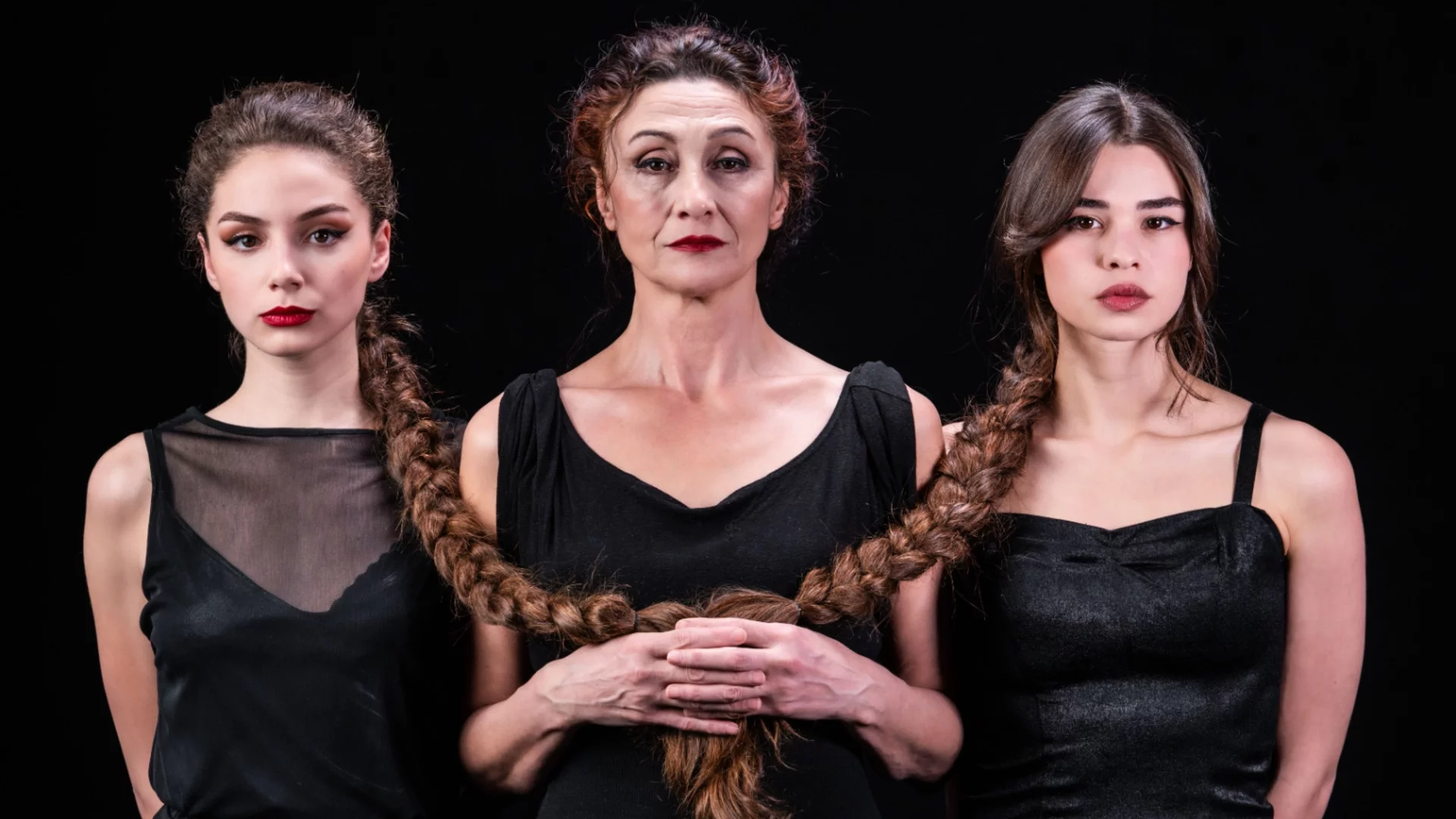 Диана Добрева поставя "Малката Англия": История за невъзможната любов