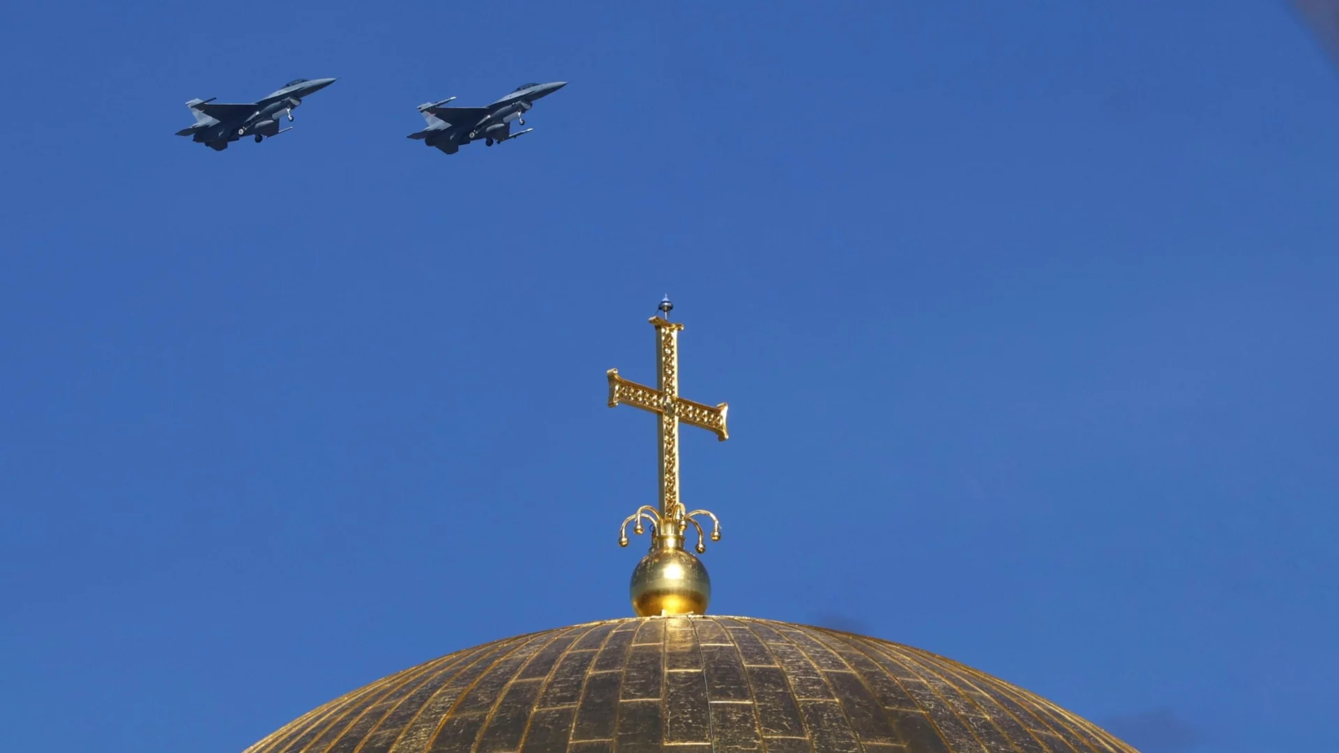 Българските F-16 на учение. МО: Не е свързано с войната в Иран