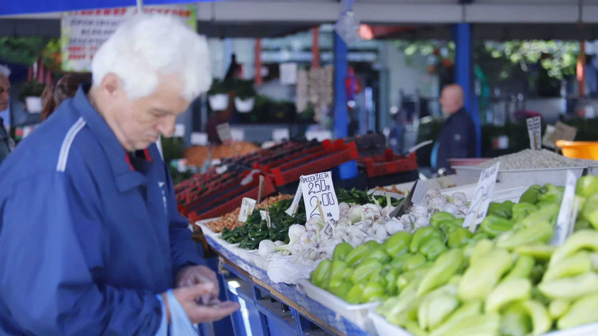 Кой какво ще получи? Социалното министерство с важна информация за великденските надбавки