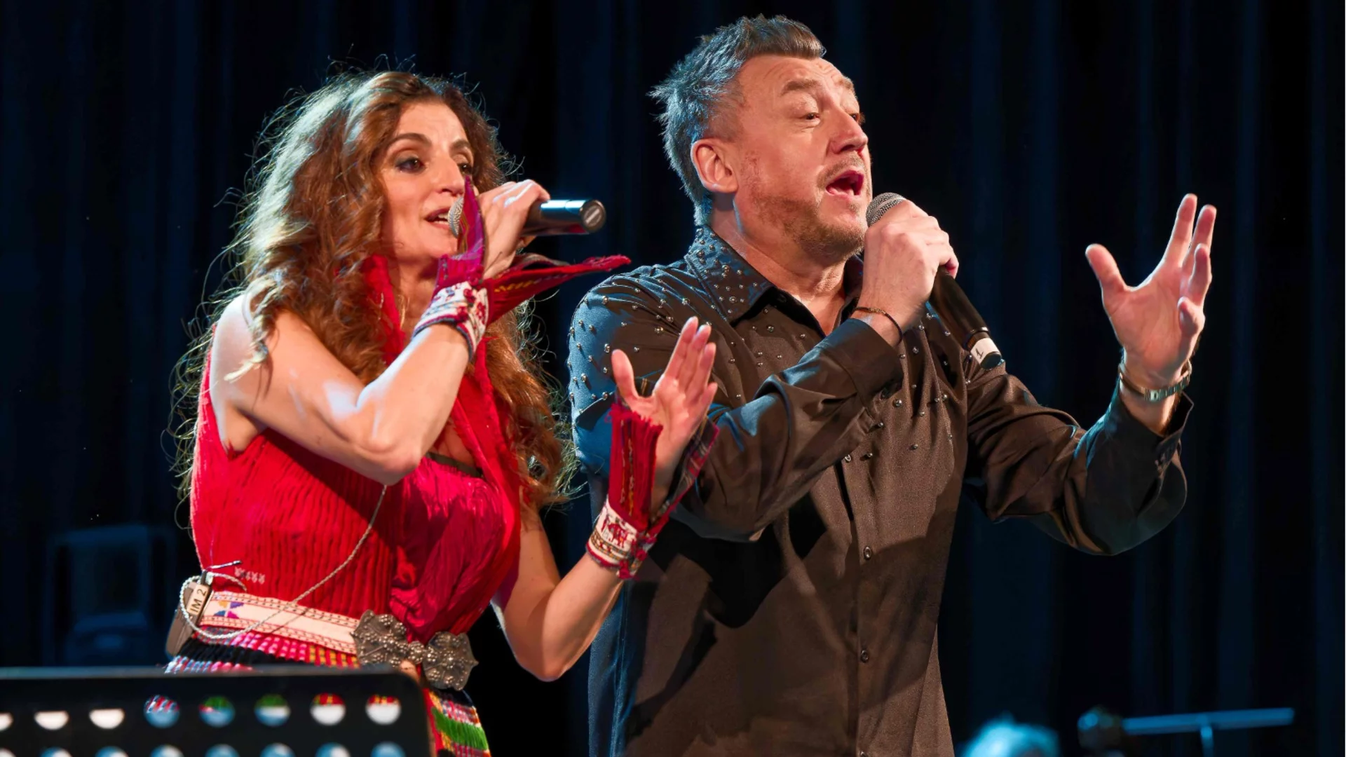 Магия на сцената! Любо Киров изненада Нина Николина на концерта във Варна