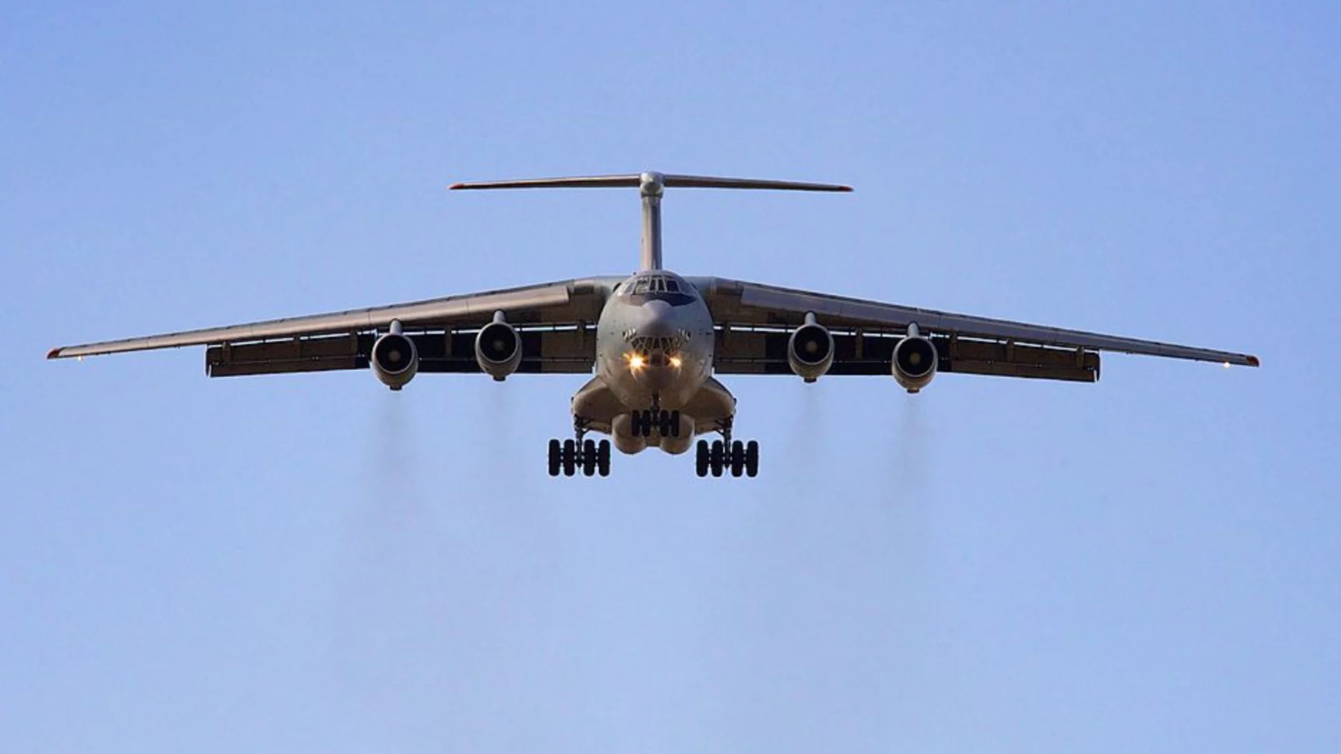 Ракета на САЩ разби на парчета руски самолет Ил-76. Мерц: Иран е център на тероризма, САЩ се оправят по техния начин (ВИДЕО)