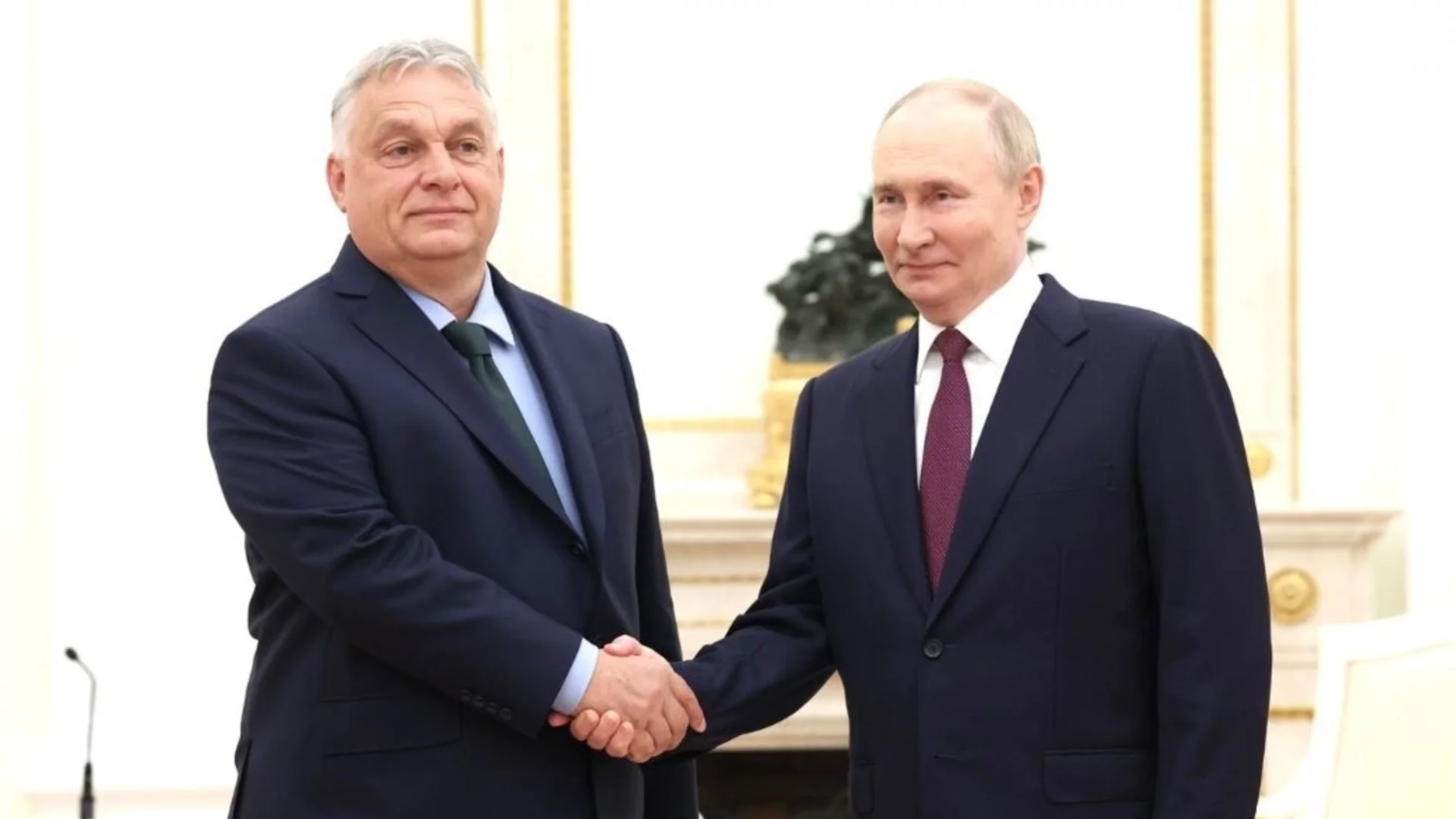 Путин е наредил да се осигури победа на Орбан в Унгария, руските тролове атакуват