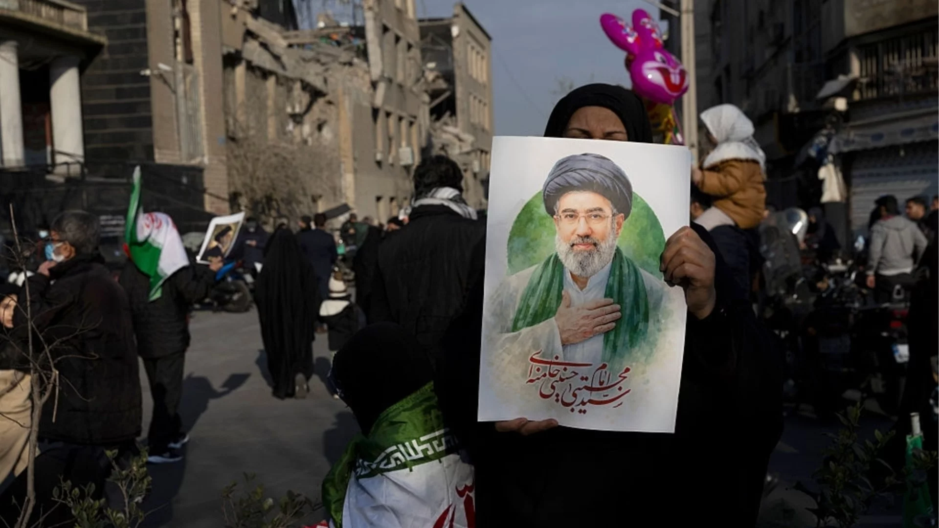 Иран потвърди: Новият ни върховен лидер е ранен