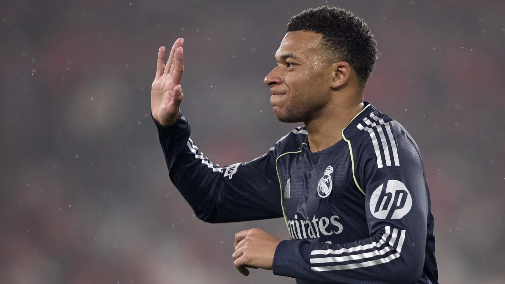 Във Франция не искат Мбапе да играе за Реал Мадрид