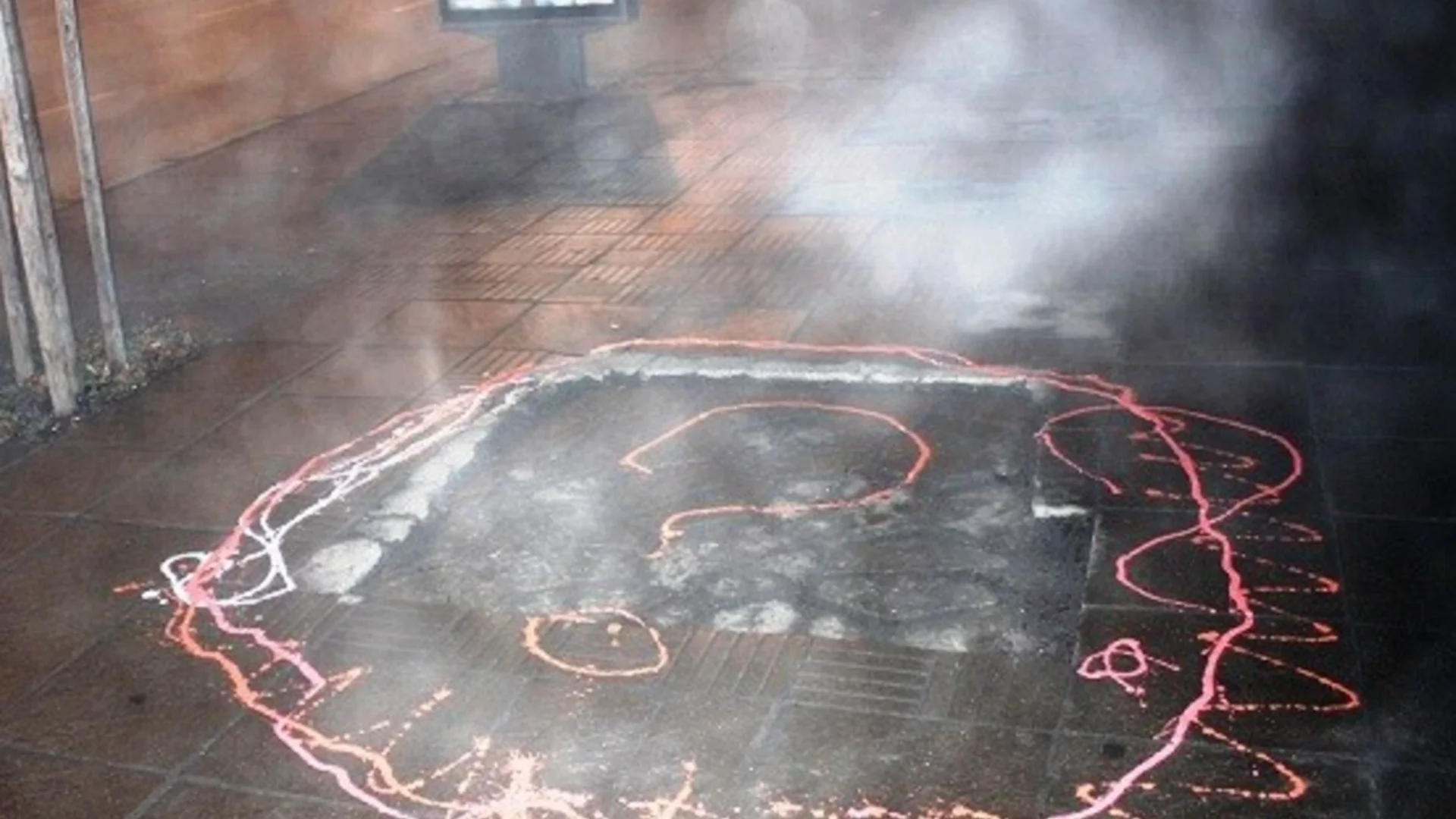  Хвърлил жена от третия етаж: Мъж е обвинен в опит за убийство