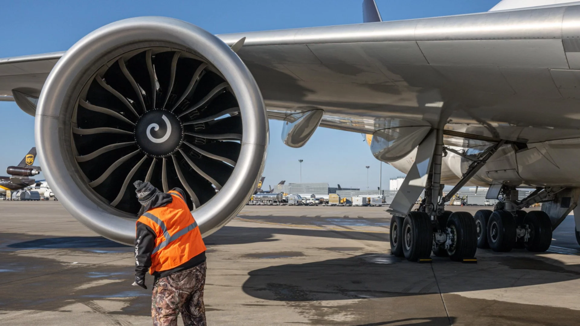 Над 8000 европейци са върнати от Близкия изток