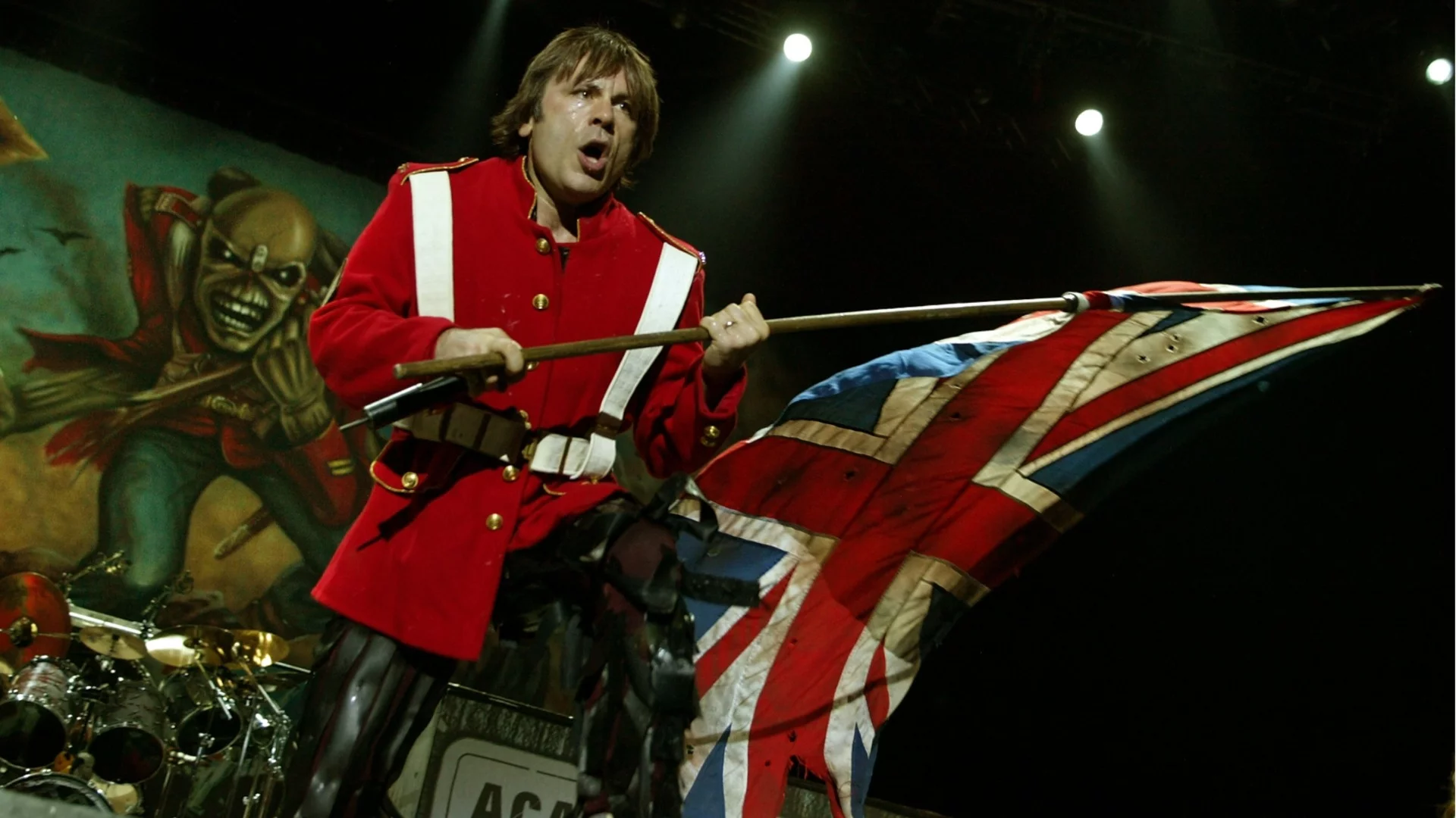 Брус Дикинсън: Хеви метълът е в душата му, но бизнесът е в кръвта му