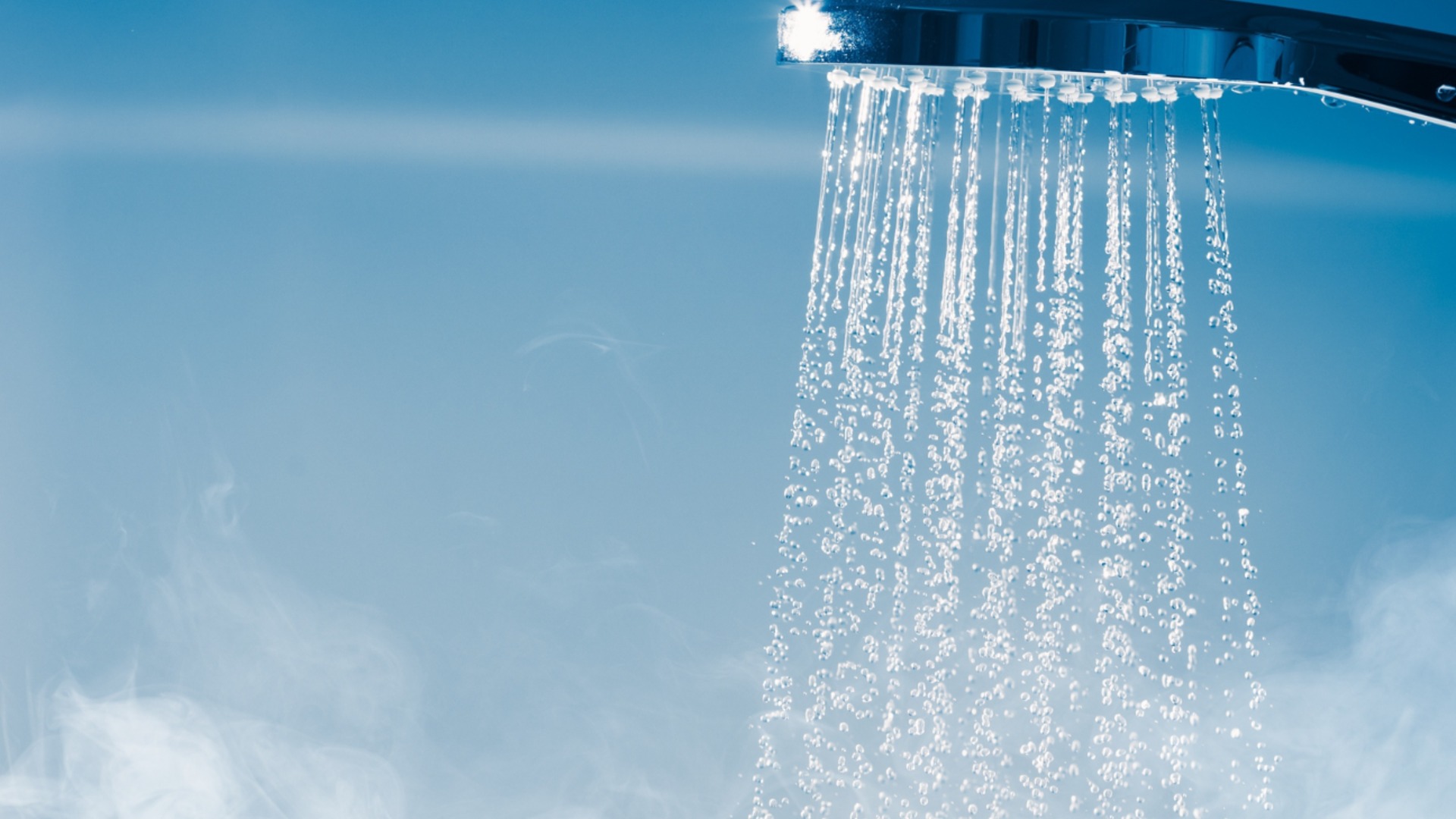 Учени: Защо хората над 60 години НЕ трябва да се къпят всеки ден