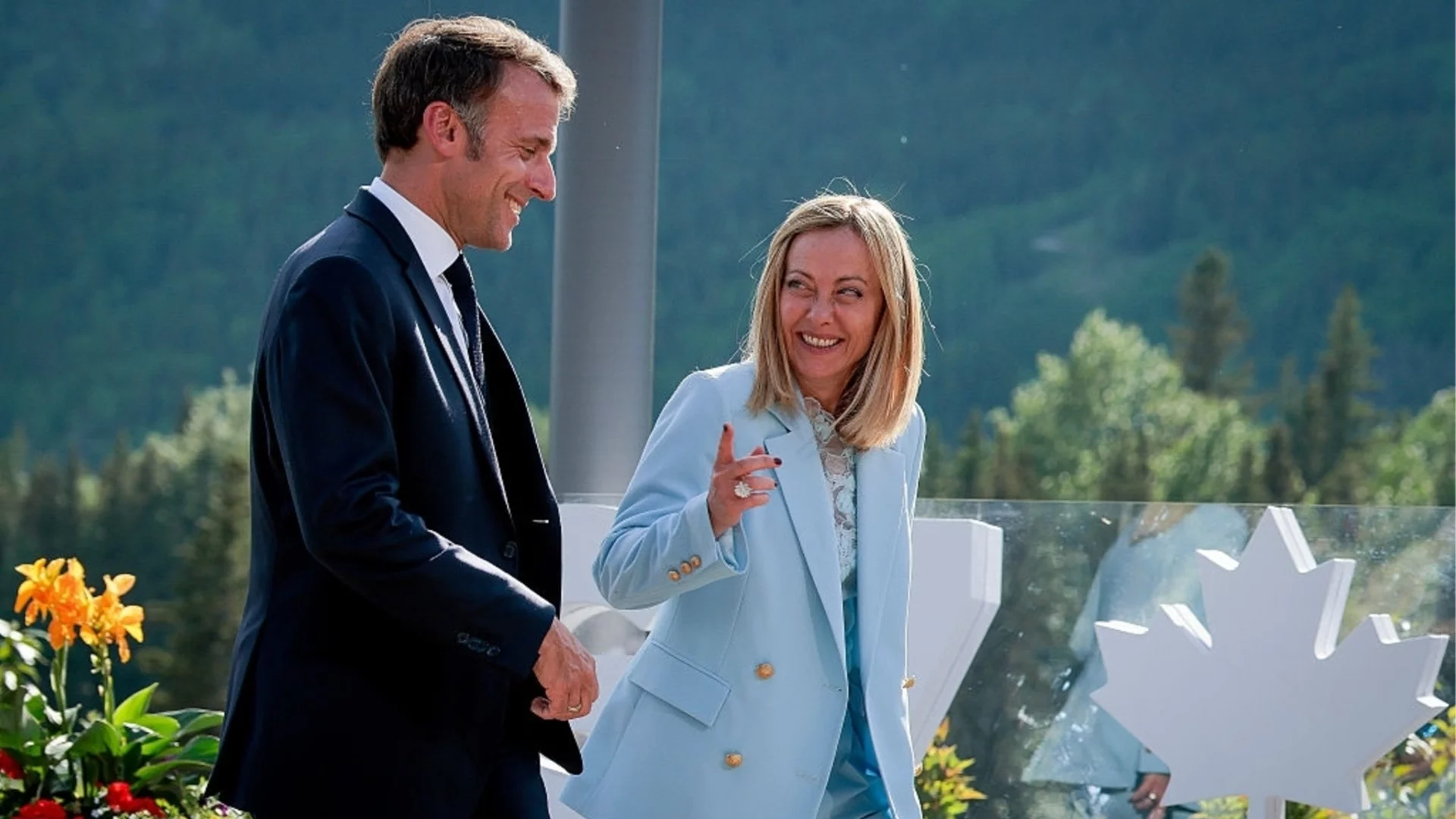 Франция и Италия говорят с Иран да пуска техни кораби, но Европа остава разделена за Ормузкия проток