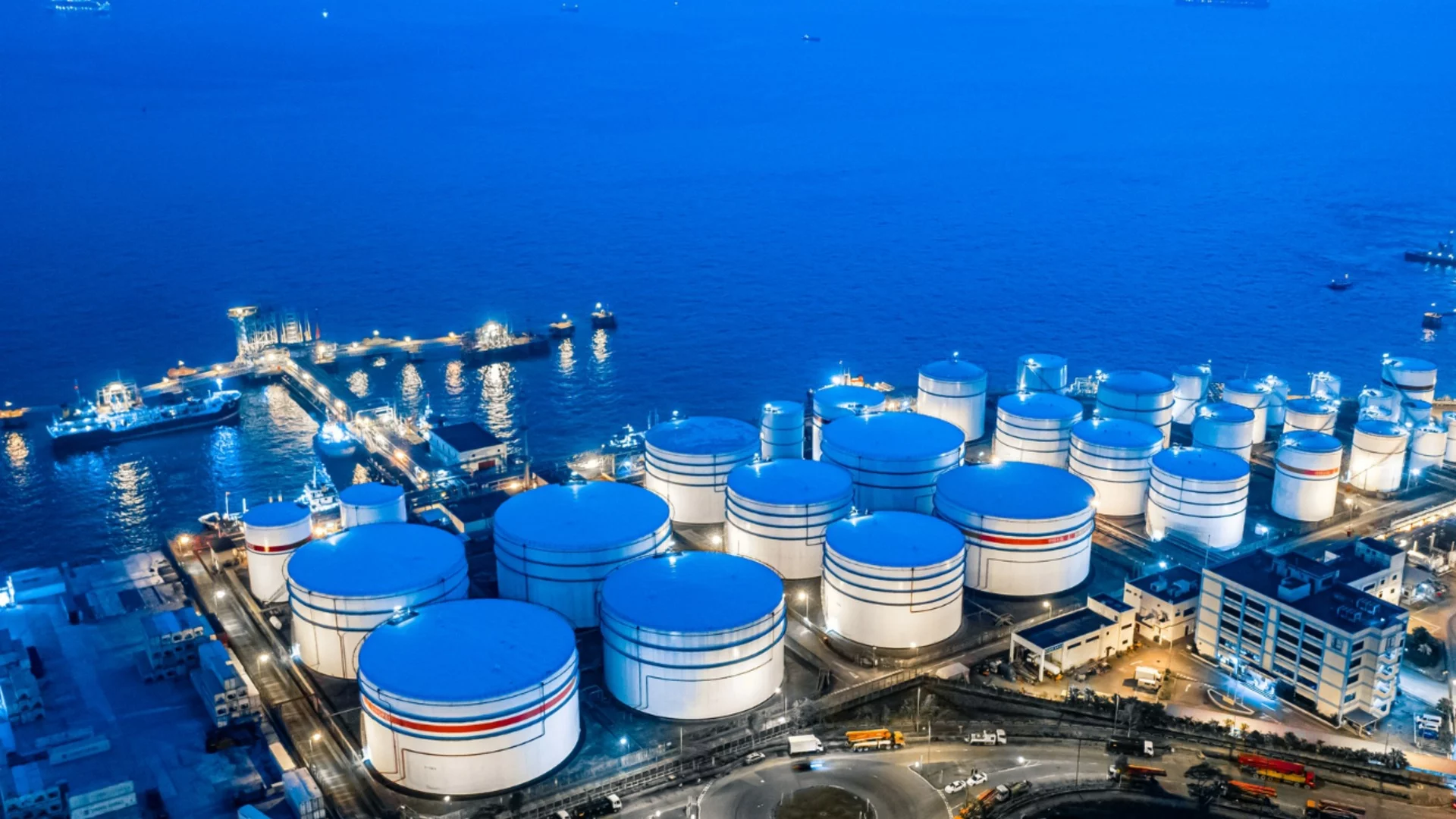 Неочаквана промяна в цената на петрола