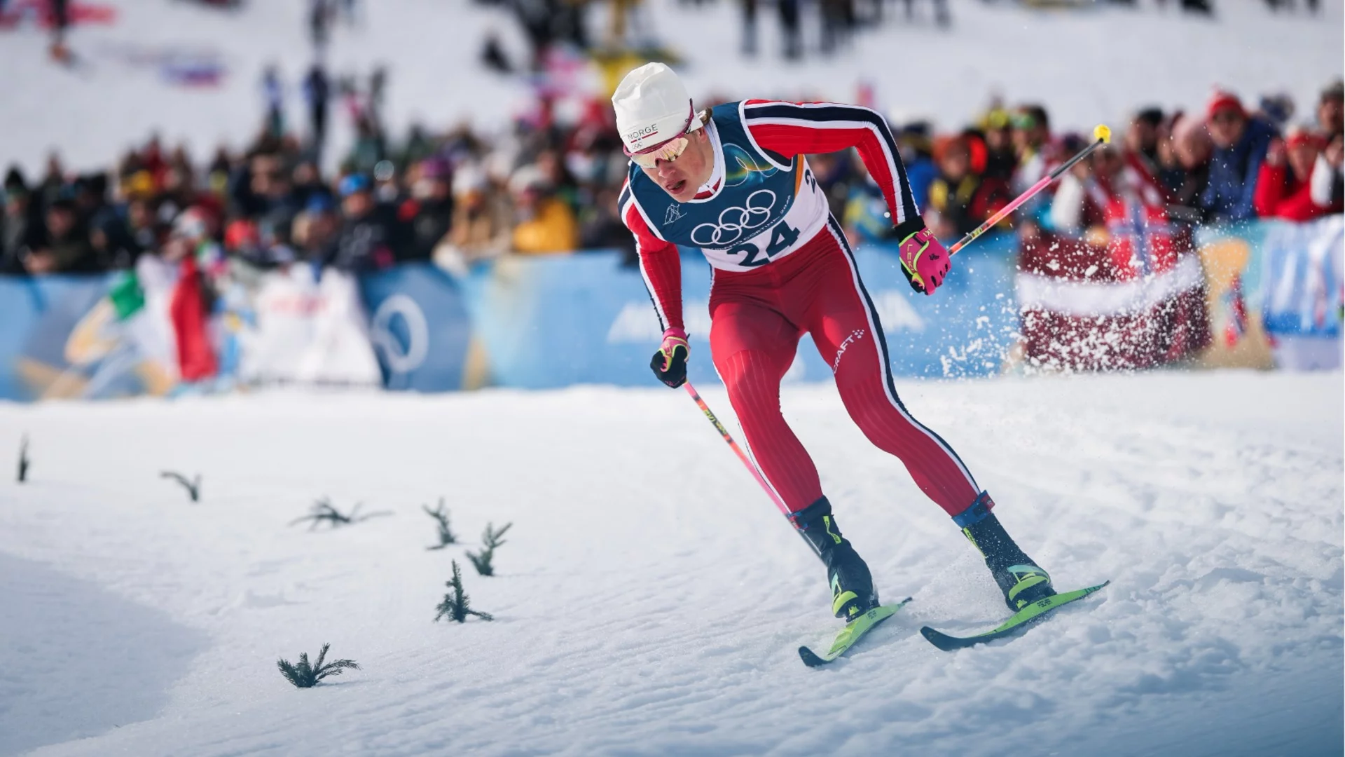 След страшен инцидент и удар в главата: Легендата на ски бягането Йоханес Клаебо е в болница 