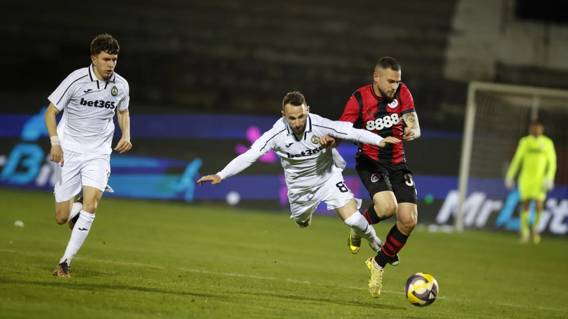 Локомотив София и Славия не излъчиха победител в малкото столично дерби