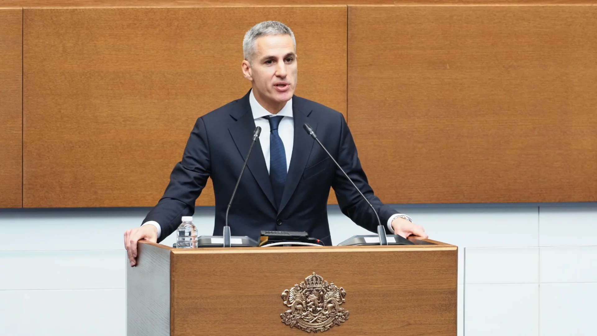 Вече е ясно кой ще заеме мястото на Андрей Гюров в БНБ (СНИМКА)