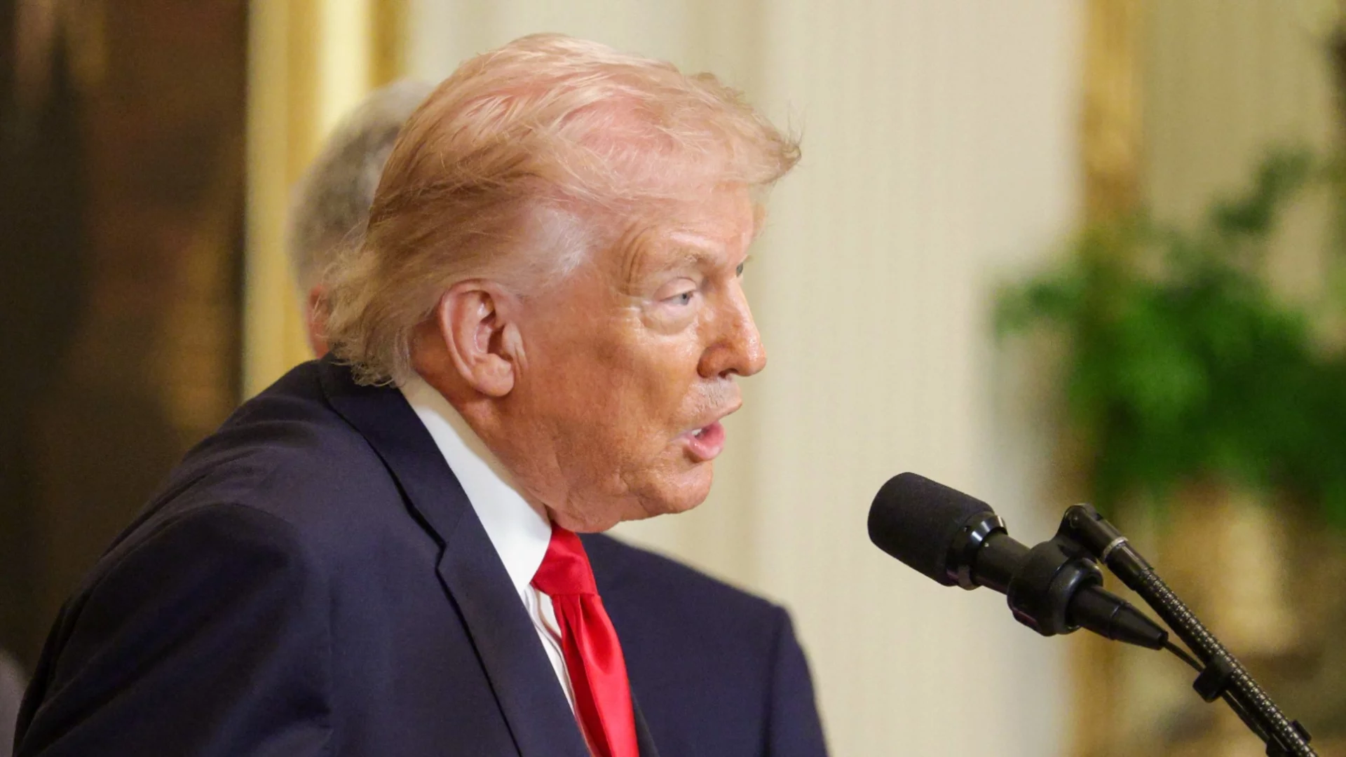 Любопитни разкрития от разговор на Тръмп с Г-7: Сблъсък между думите на президента и реалността (ВИДЕО)