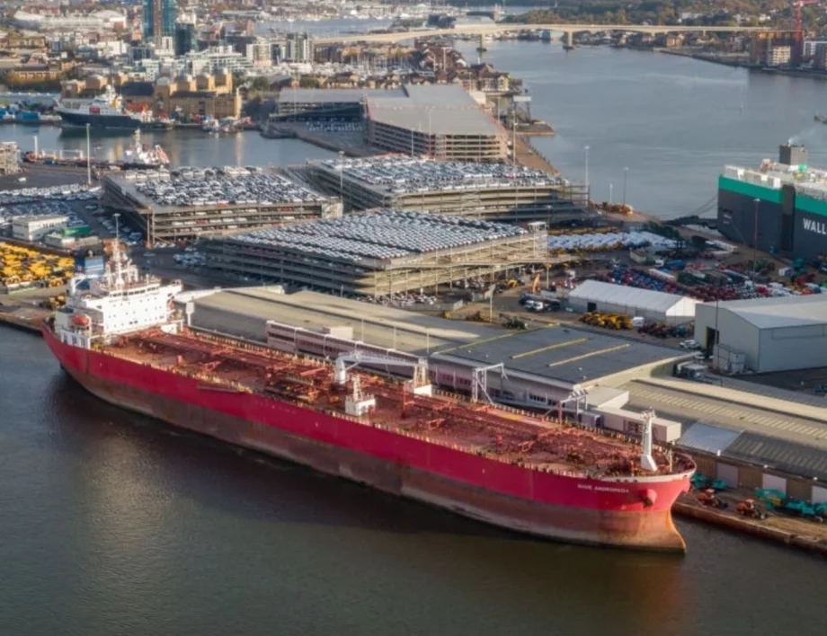 С обръщане към Русия, светът пред ценови хаос: Петролът скочи с 42% от началото на войната