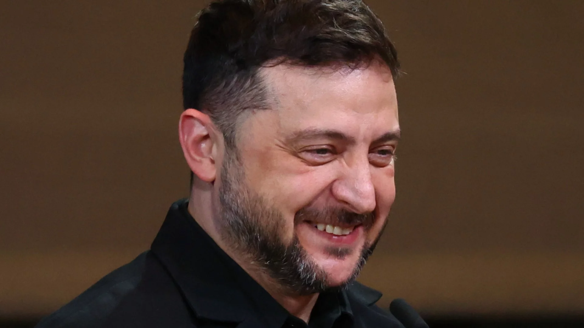 Зеленски: Тръмп се отнася с мен бащински, но аз си имам родители. Истинският ми приятел сред лидерите е друг (ВИДЕО)