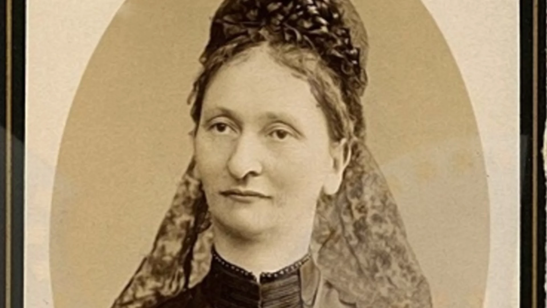 Първата "госпожа" в София преди Освобождението, завещала всичко на църквата "Св. Неделя"