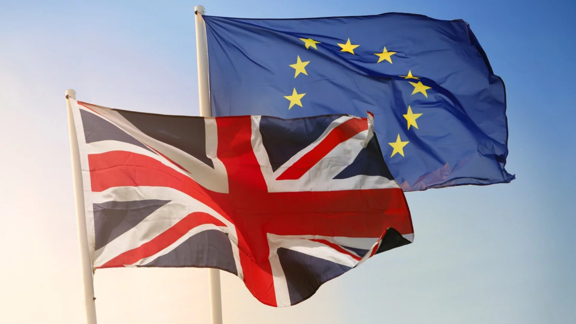 Великобритания призна, че Brexit й се е отразил зле