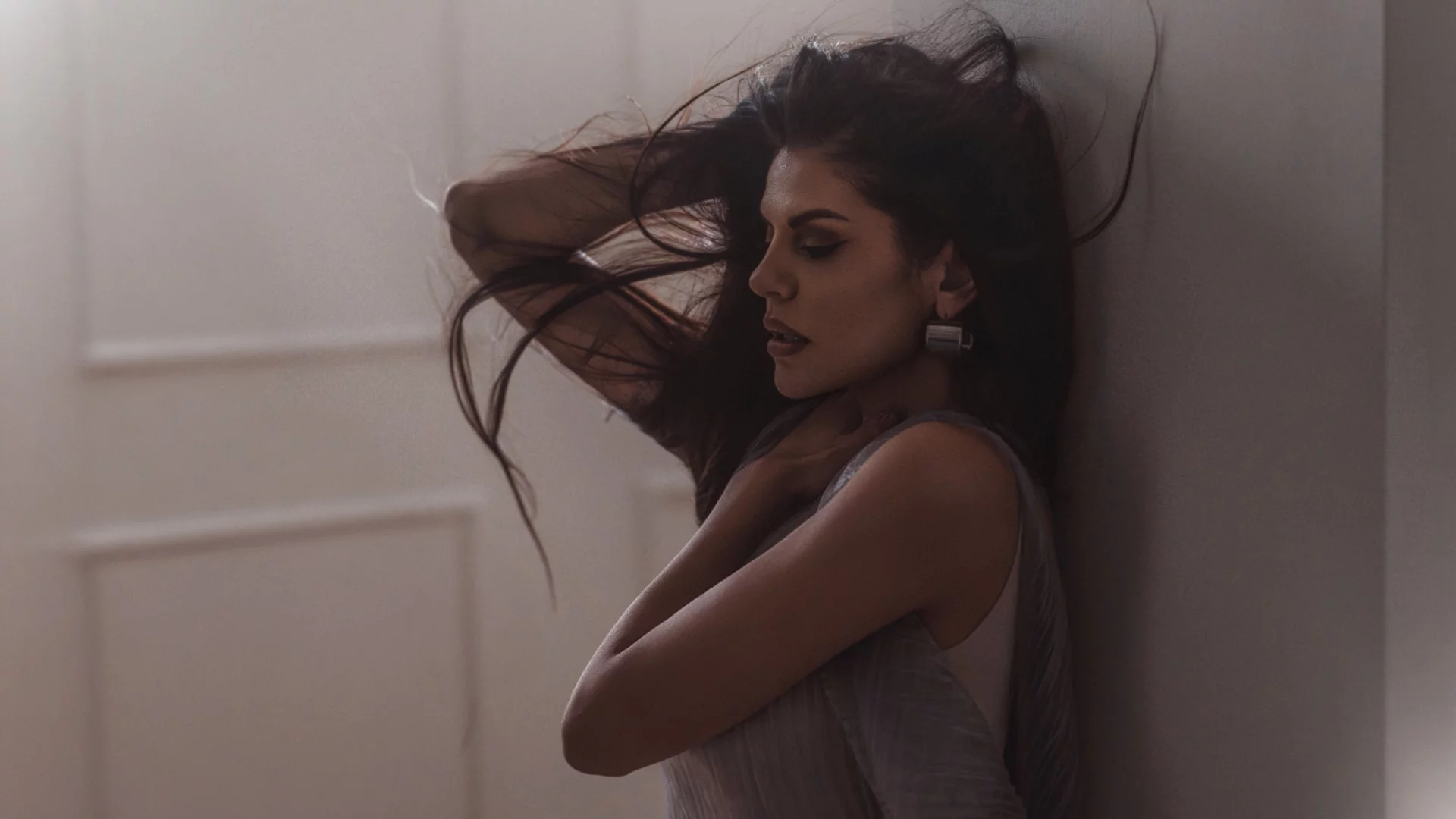 "Буря в чаша вода": Михаела Филева с лична изповед за големите страхове