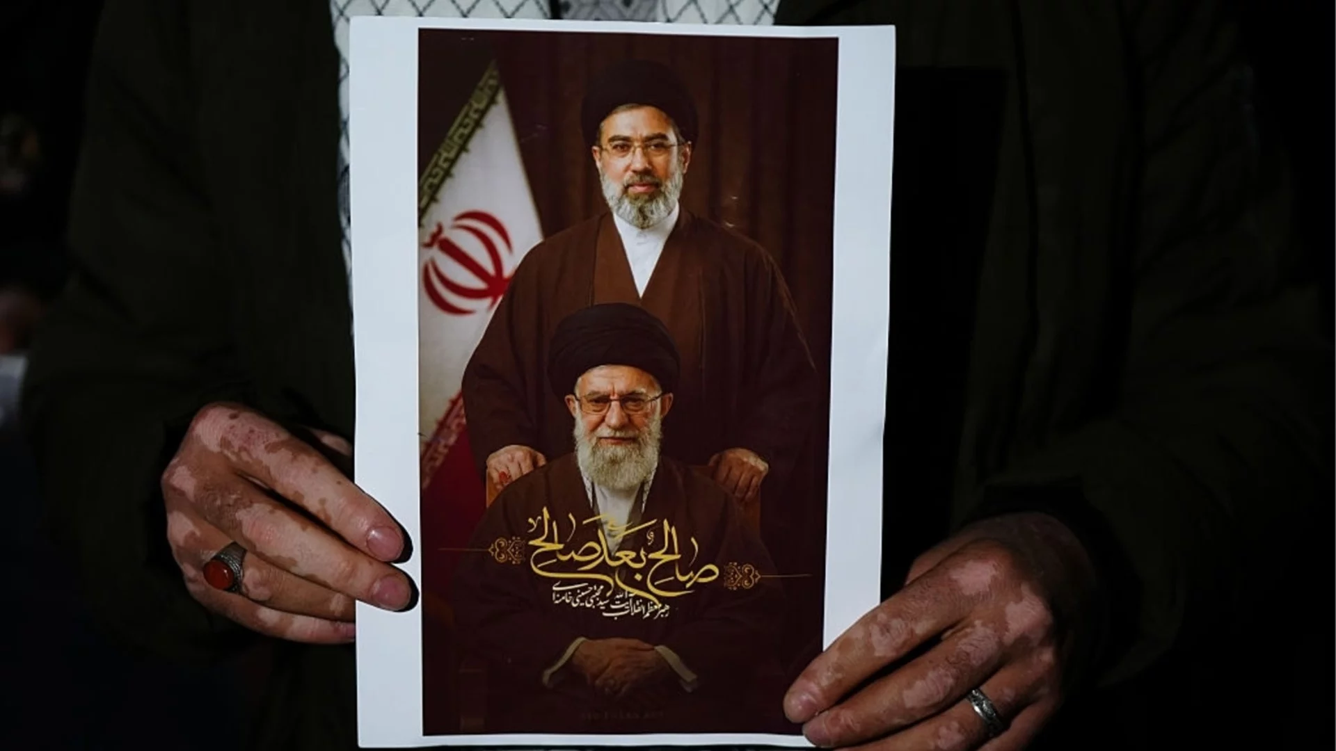 НА ЖИВО: В Москва ли се възстановява новият върховен лидер на Иран?