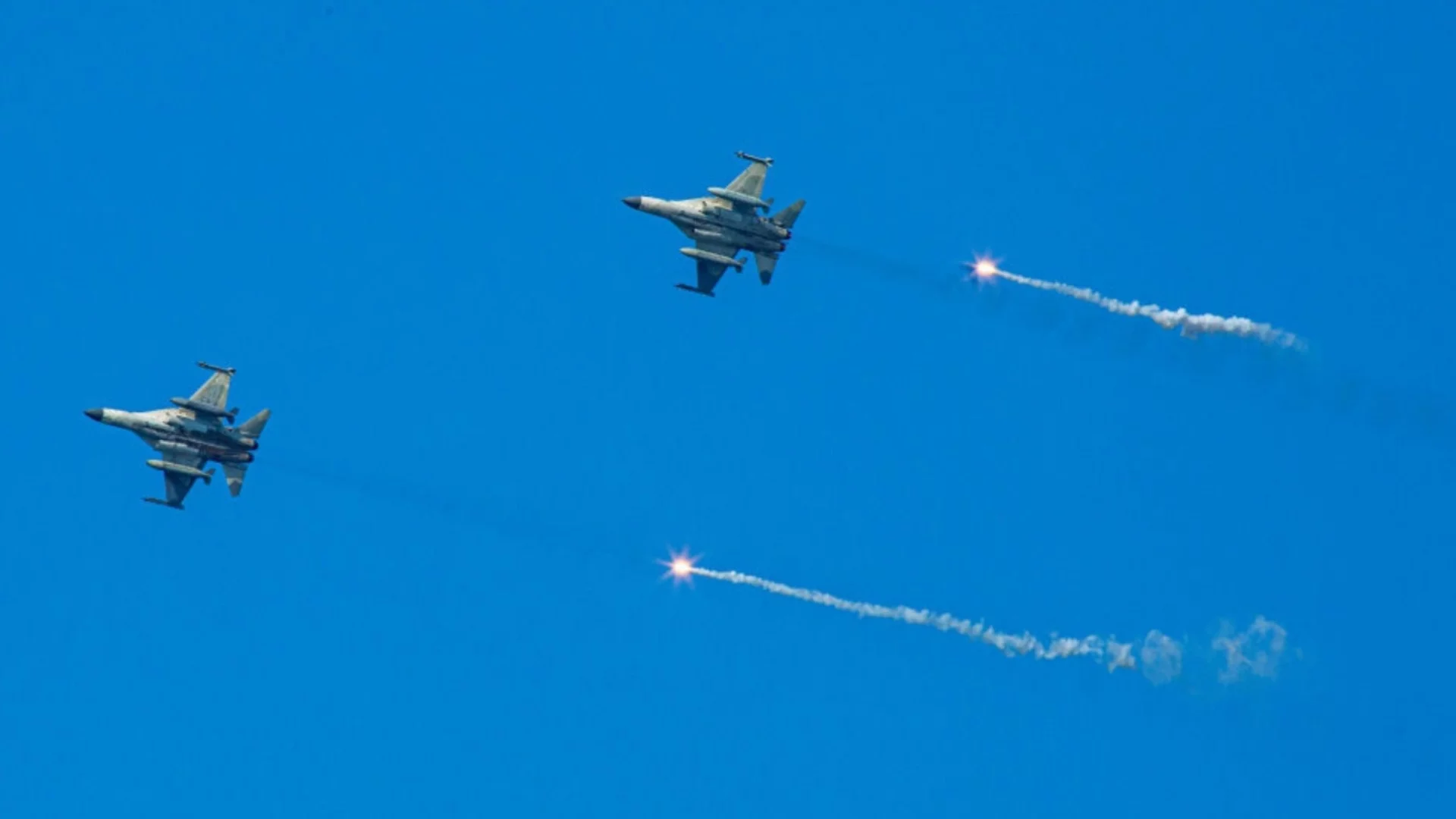 Китай увеличава военния натиск върху Тайван