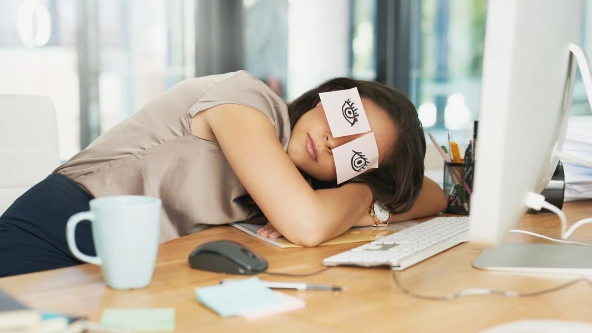 Утре Телец, Лъв + още 2 зодии ще научат, че вторник не е ден за дрямка