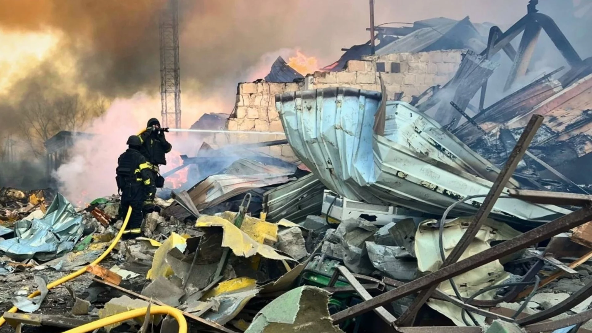 Необичайна руска атака в Киев посред бял ден