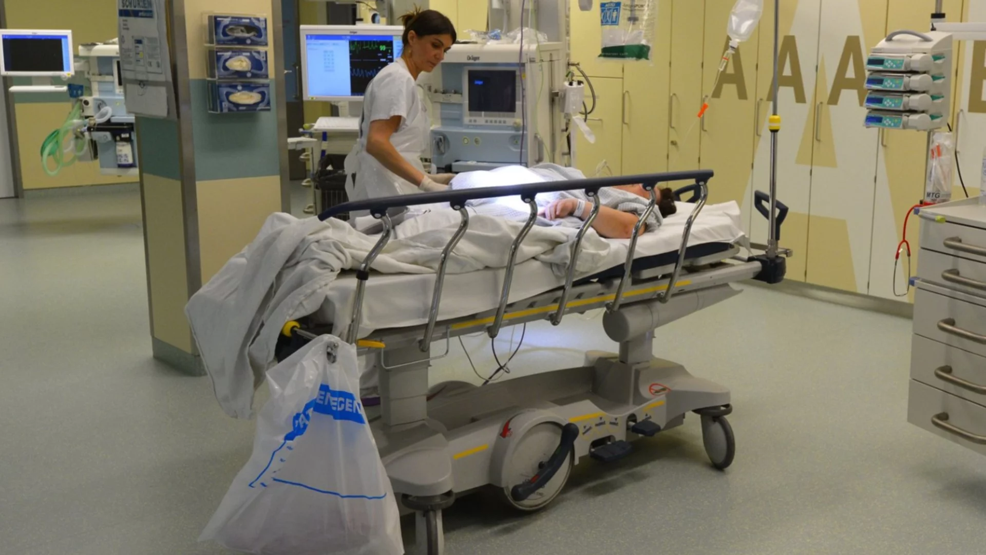 Колкото пациенти - толкова медицински специалисти: Частните болници на бунт срещу стандарта по здравни грижи