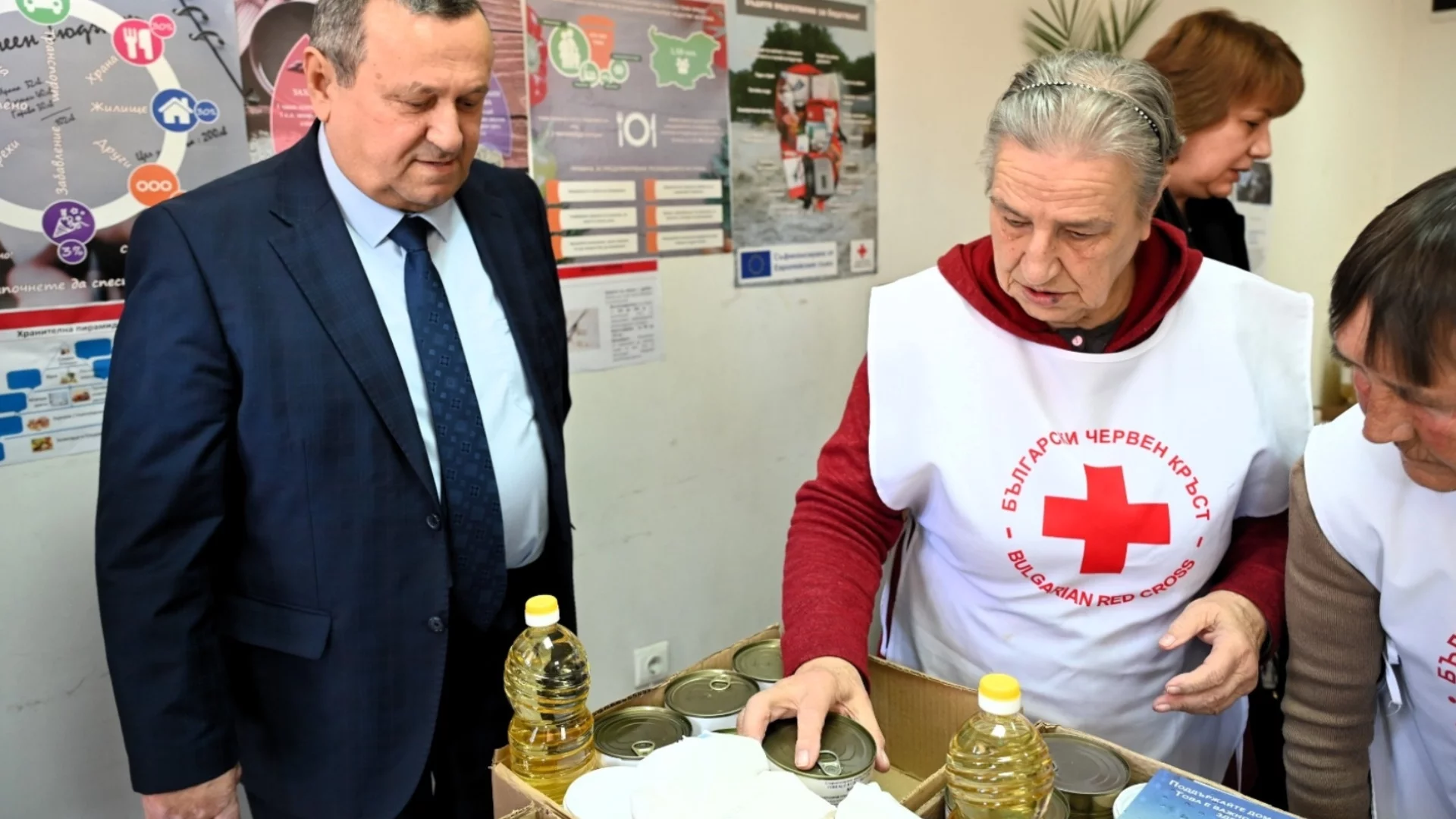 Започна раздаването на 4700 тона храни за най-уязвимите българи