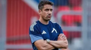 Трябва ли да се притесняват в Левски? Хулио Веласкес каза истината за наболял проблем