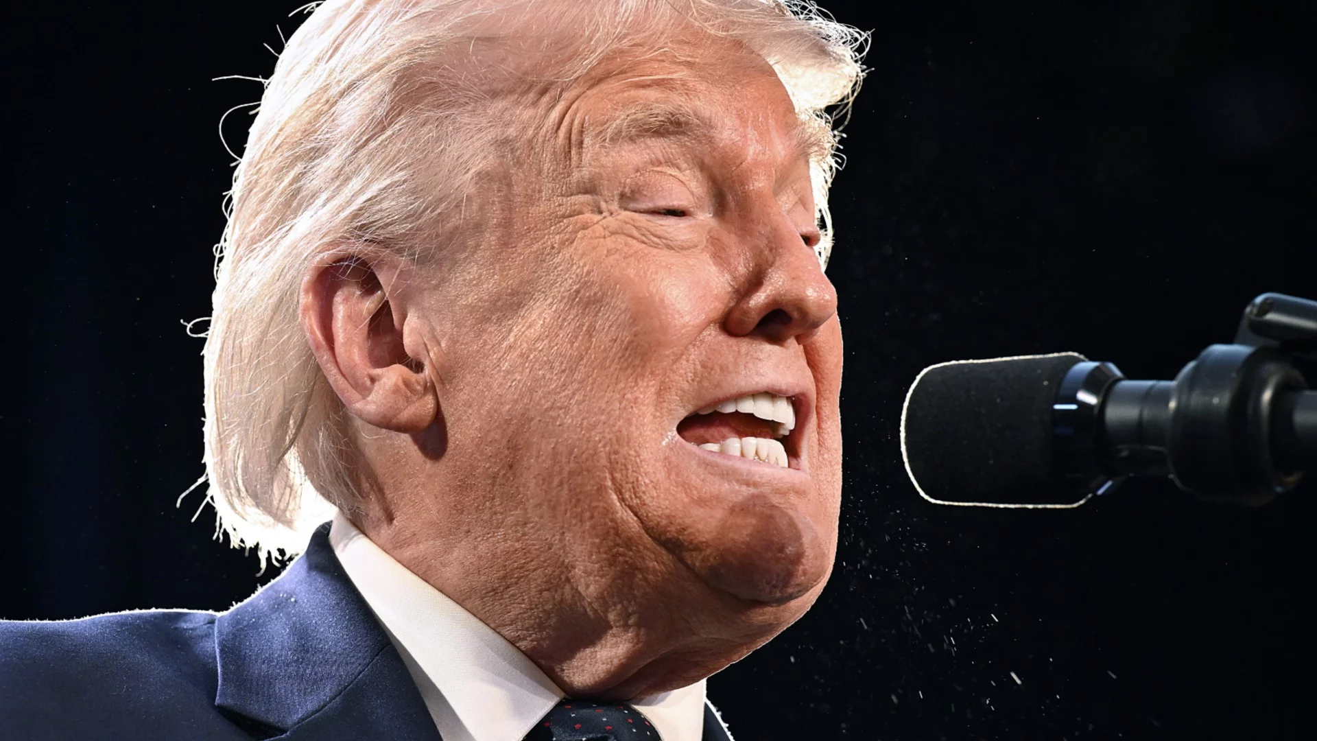 Тръмп атакува медиите заради войната в Иран