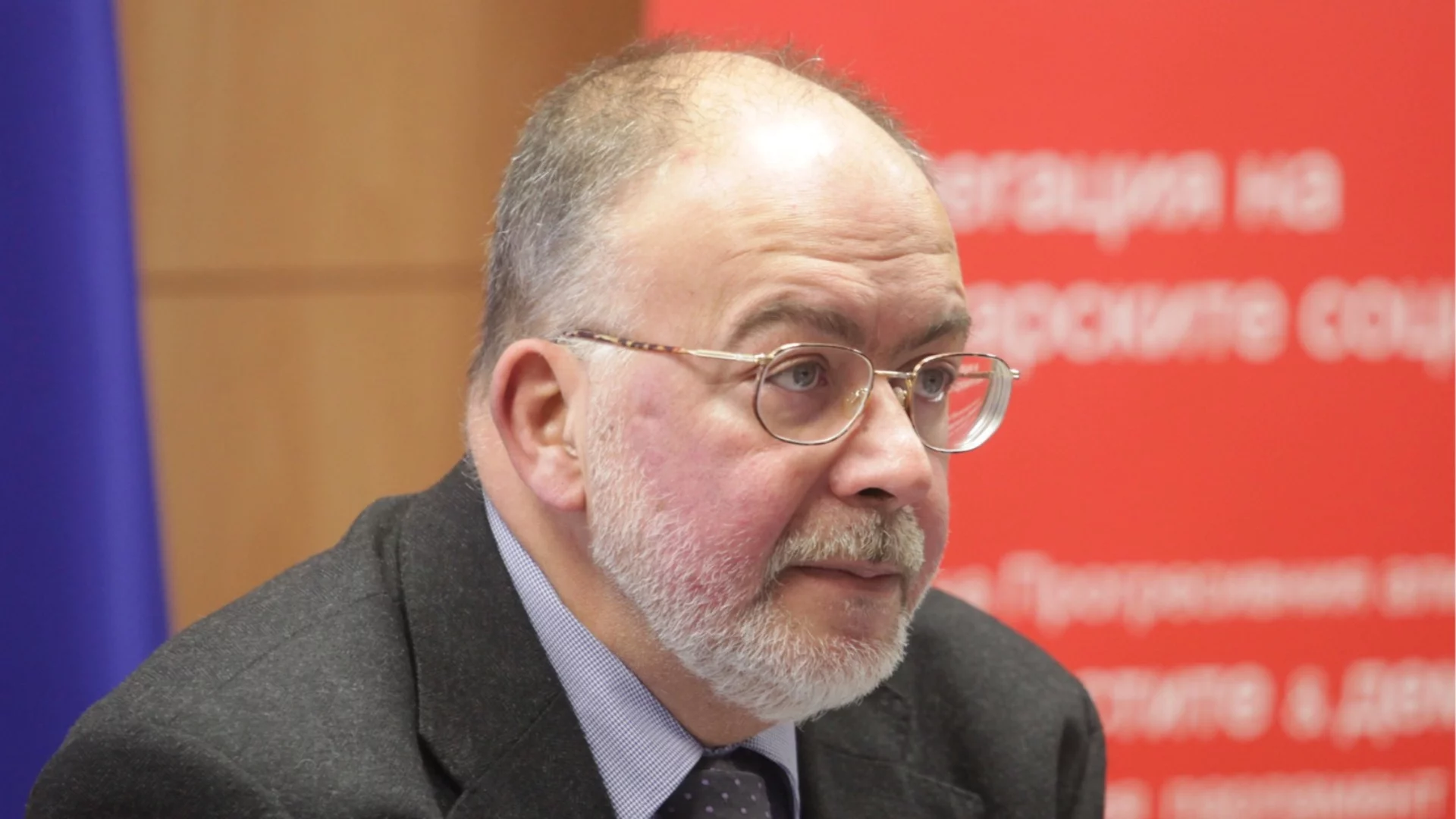 "Сложи ни още 5% отгоре": Човек отвътре разкри как се манипулират социологически изследвания (ВИДЕО)