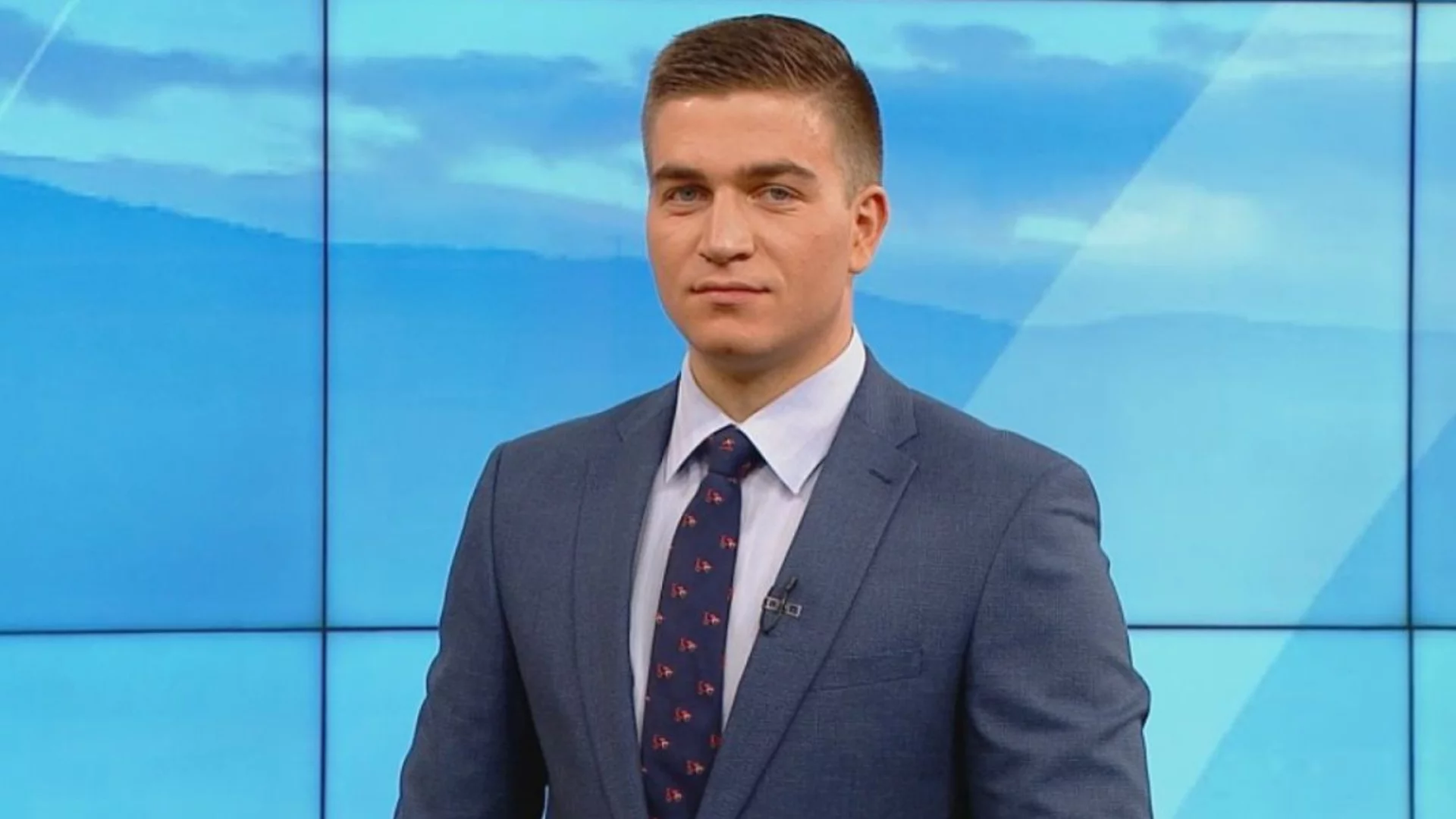 И на нас не са ни интересни интригите при Вас, но е от обществено значение