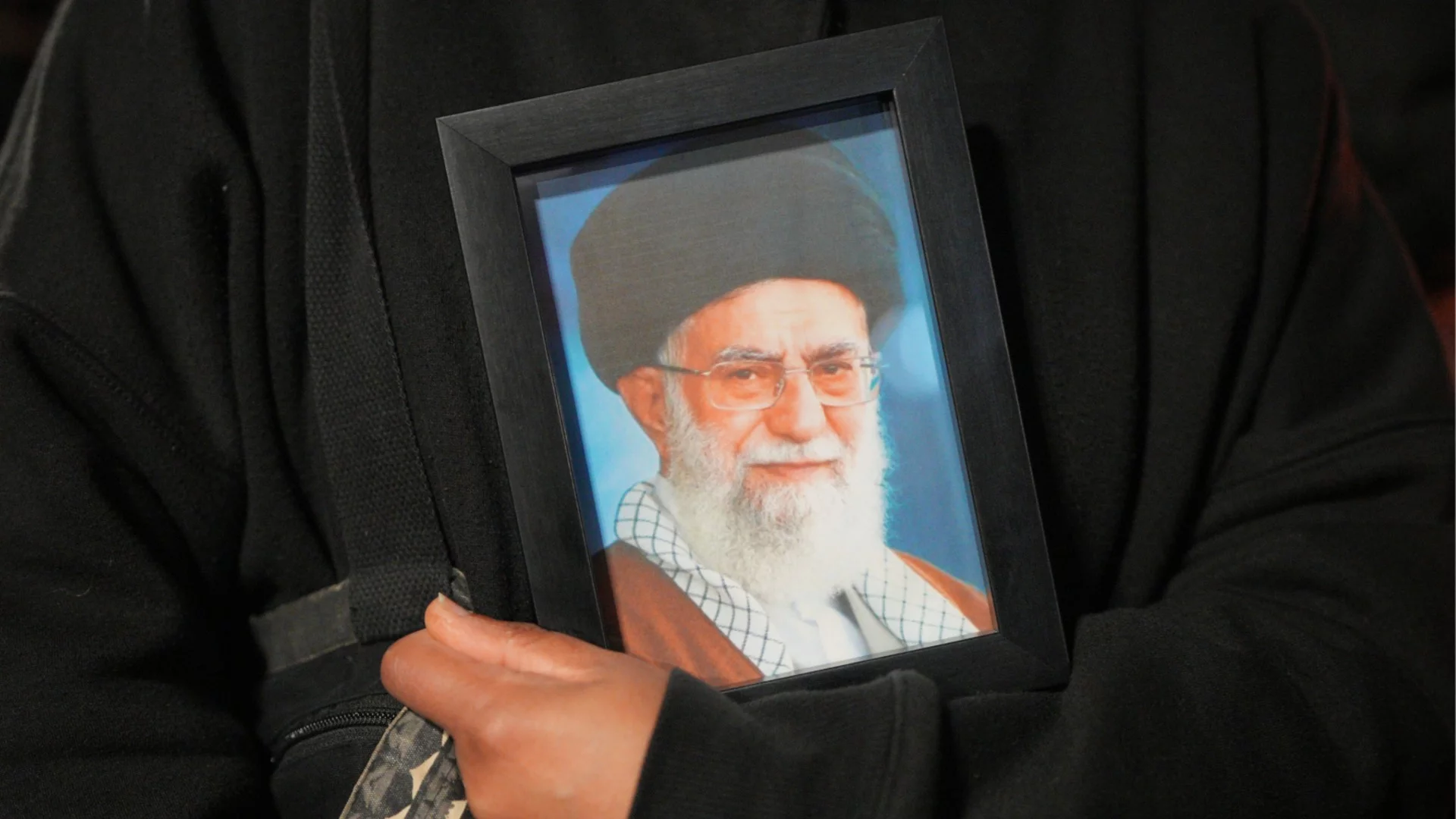 "Златната" гробница на Али Хаменей е вече подготвена (СНИМКА)