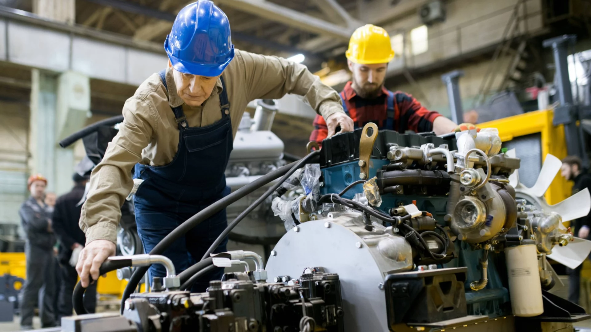 България копае дъното по спад в индустрията в ЕС, само 2 държави са по-зле